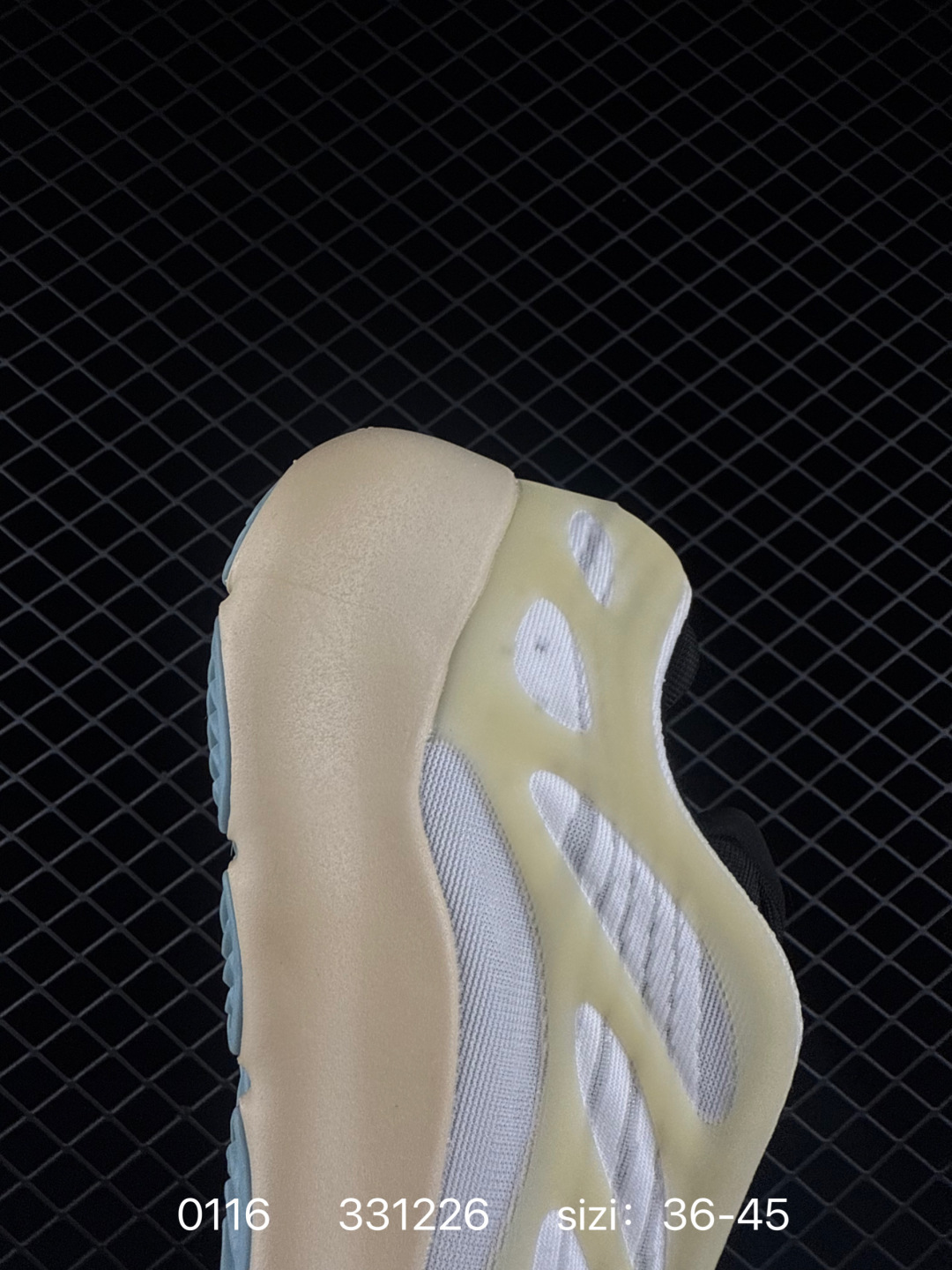 Kanye West x Adidas Yeezy Boost Foam Runner 700 V3”Azael“