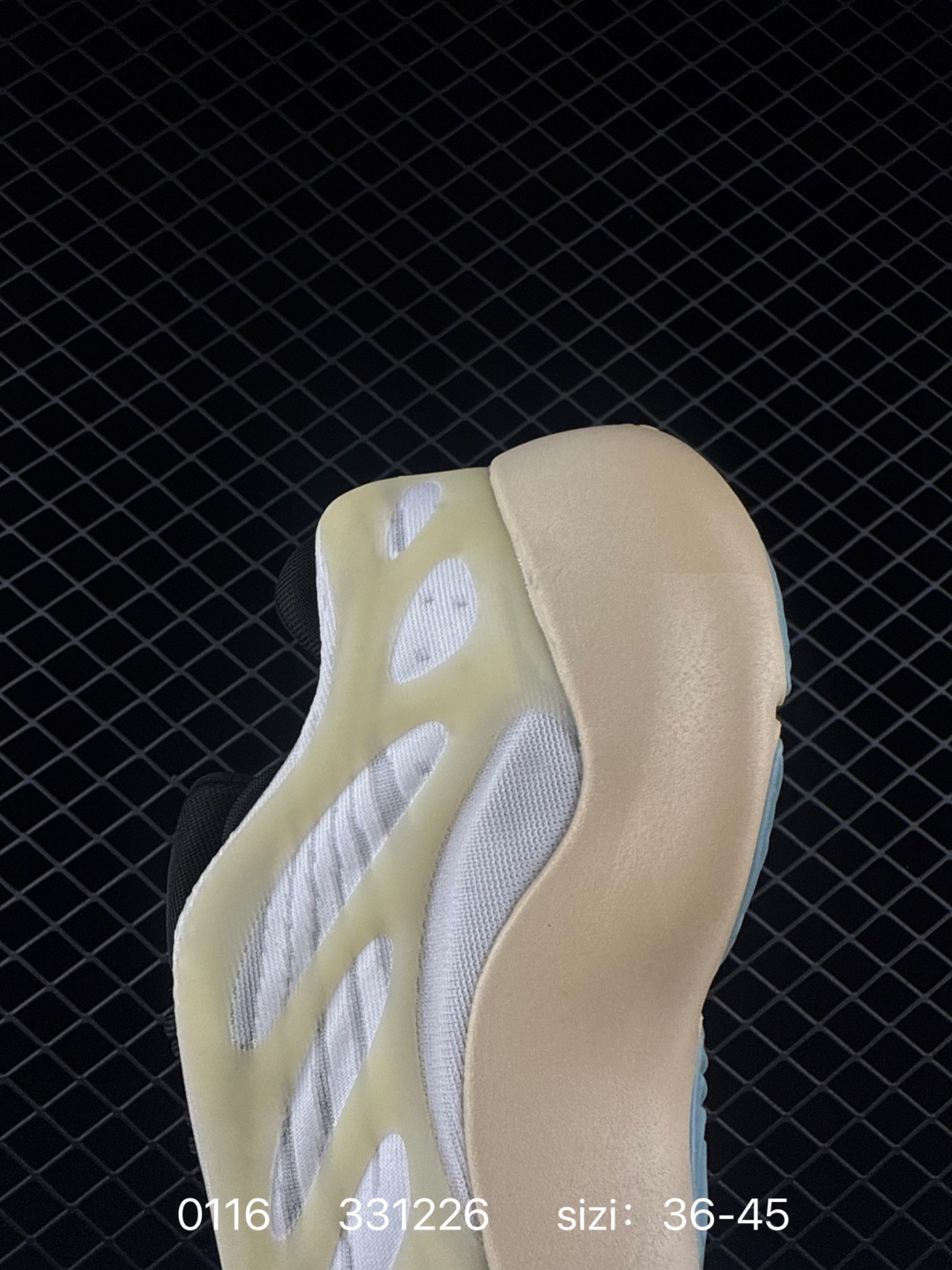 Kanye West x Adidas Yeezy Boost Foam Runner 700 V3”Azael“