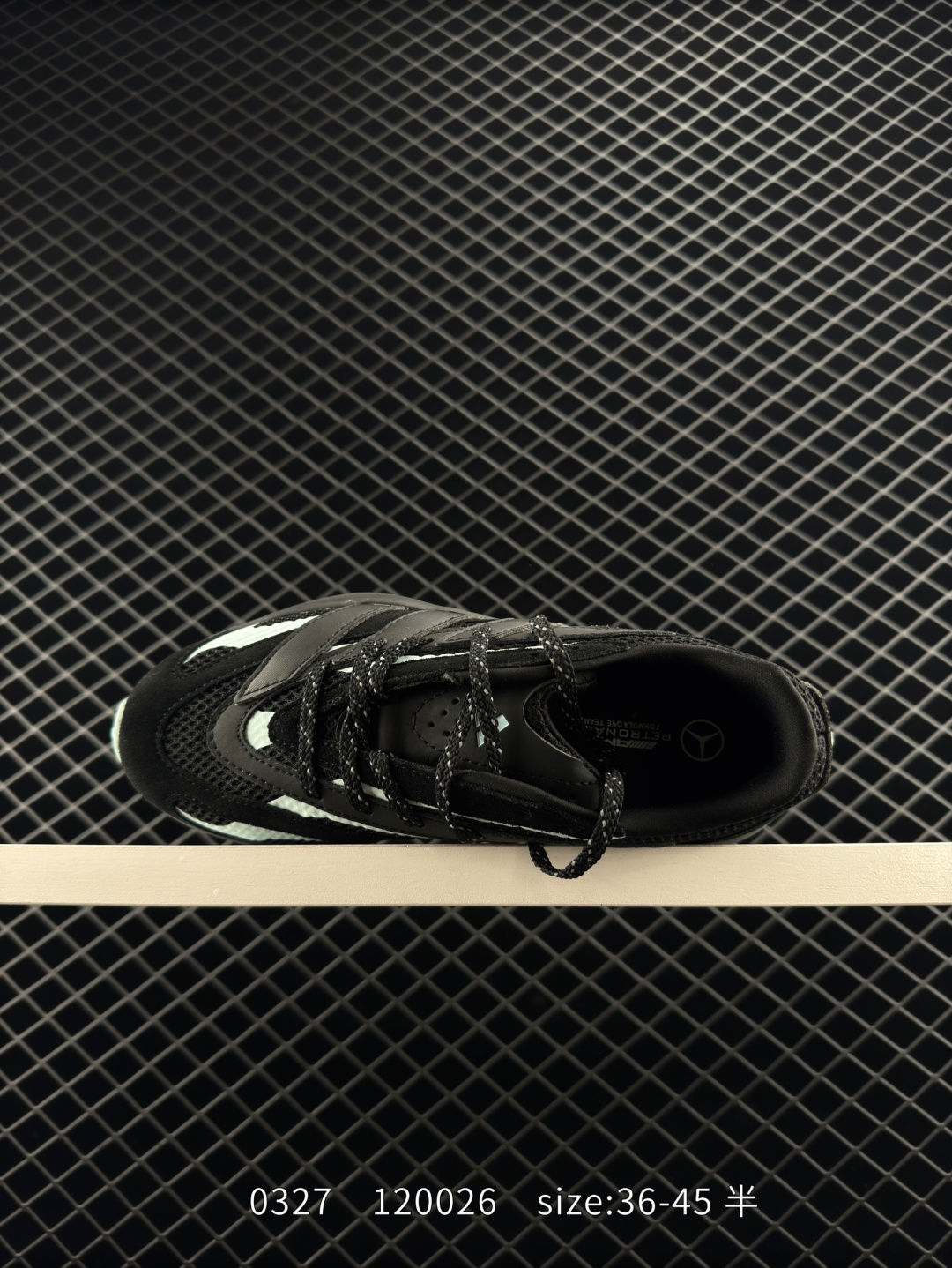 adidas LIGHTBLAZE Sportswear