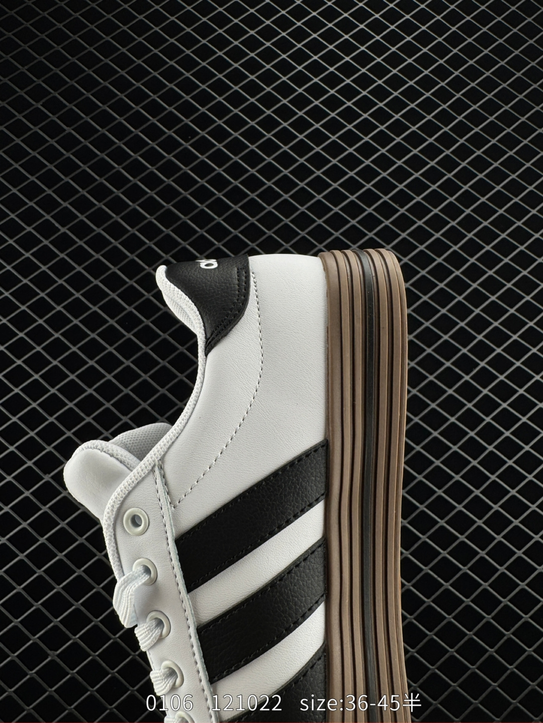 adidas DAILY 4.0 DAILY 4.0