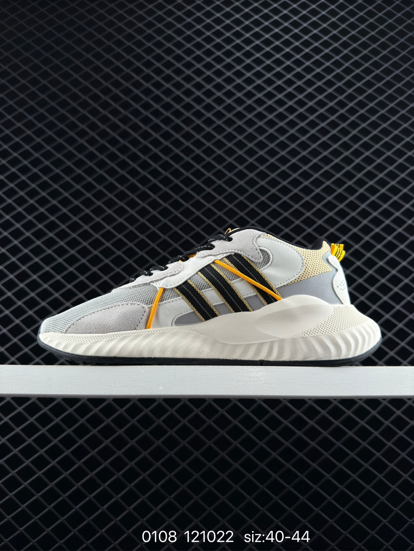 adidas originalsHi-Tail