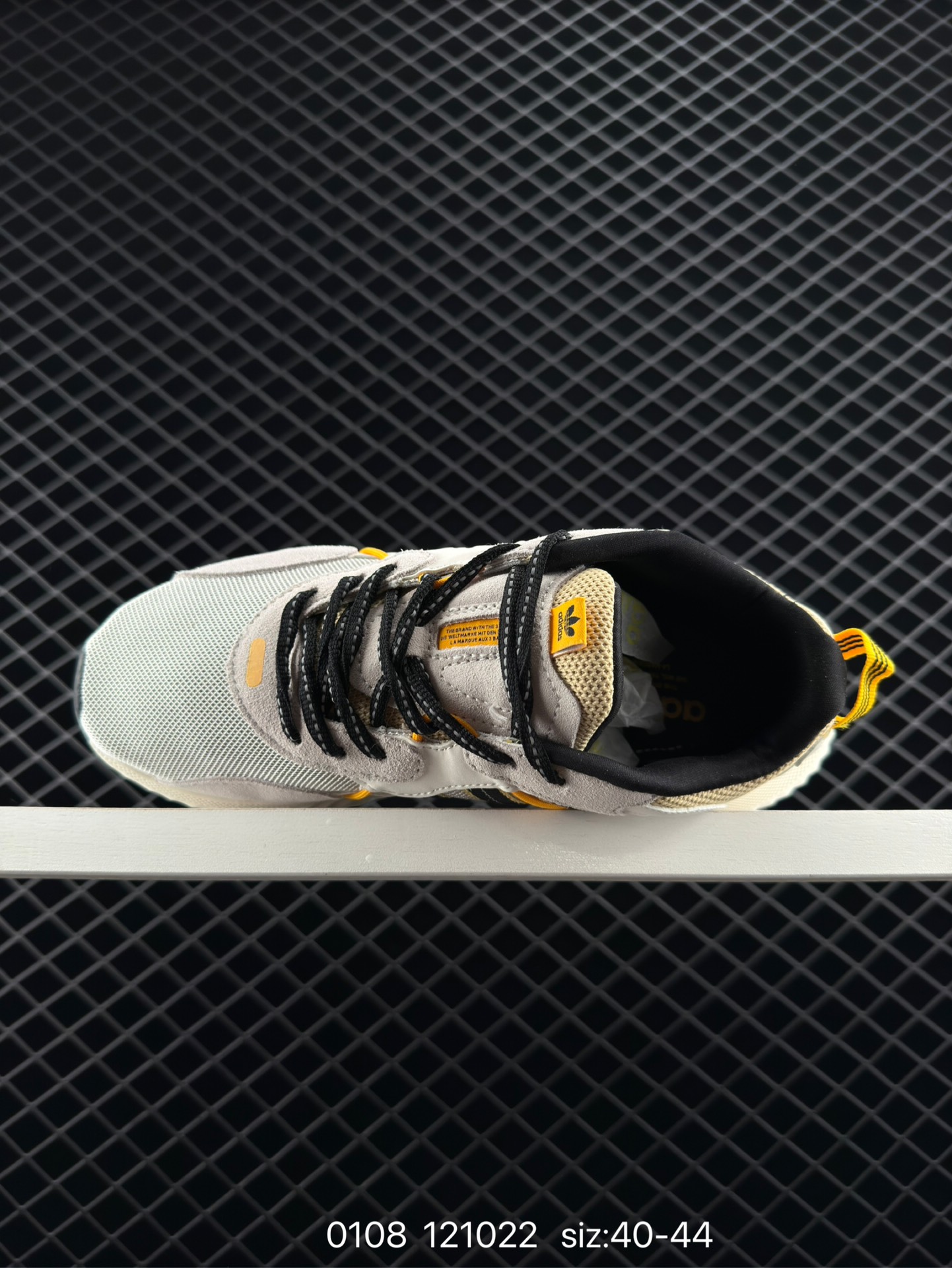 adidas originalsHi-Tail