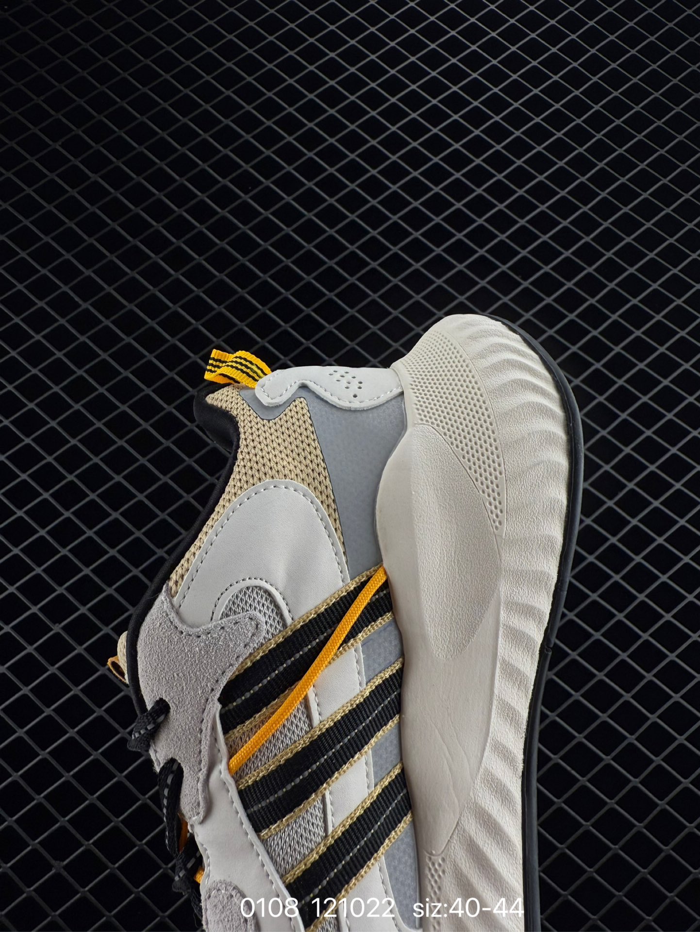 adidas originalsHi-Tail