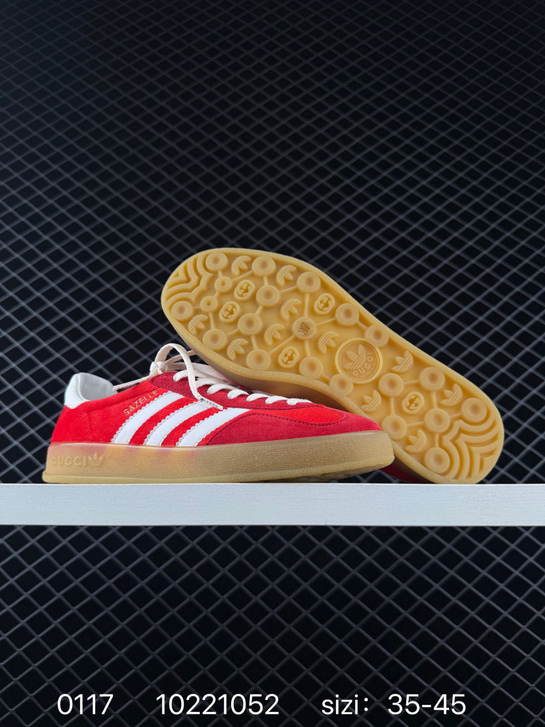 GUCCI  x adidas originals   Gazelle
