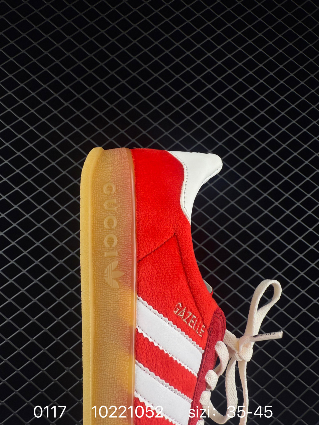 GUCCI  x adidas originals   Gazelle