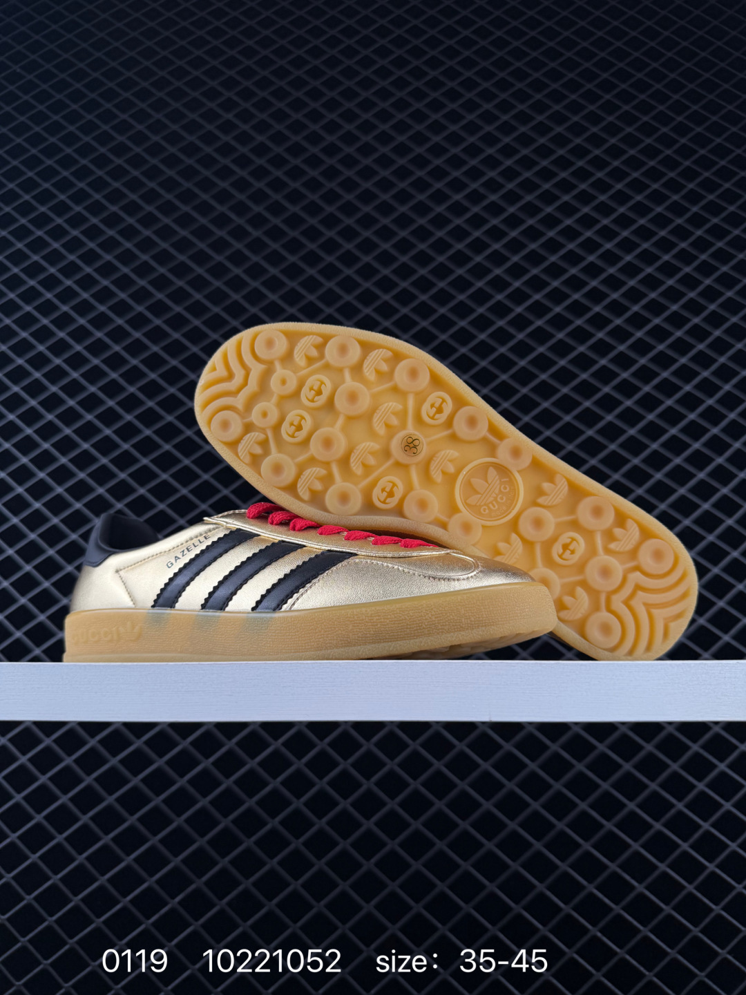 GUCCI  x adidas originals    Gazelle