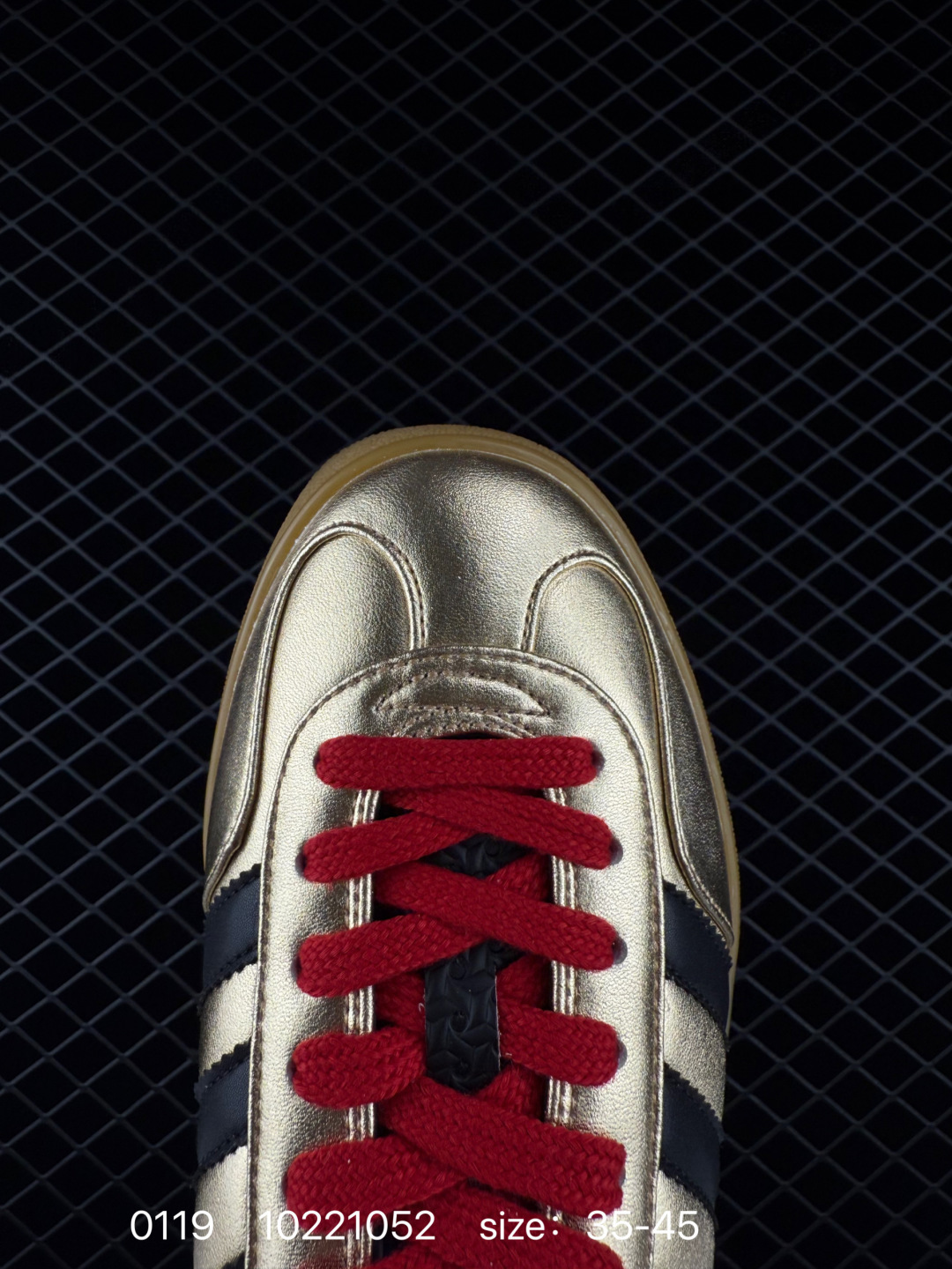 GUCCI  x adidas originals    Gazelle