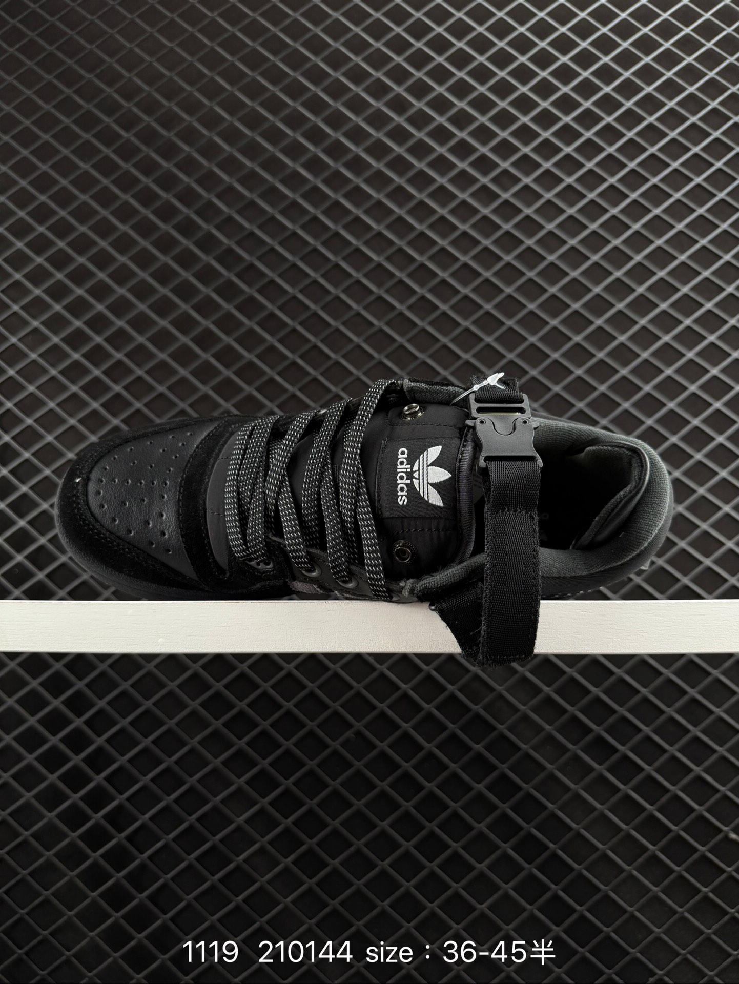 Adidas BAD BUNNY FORUM