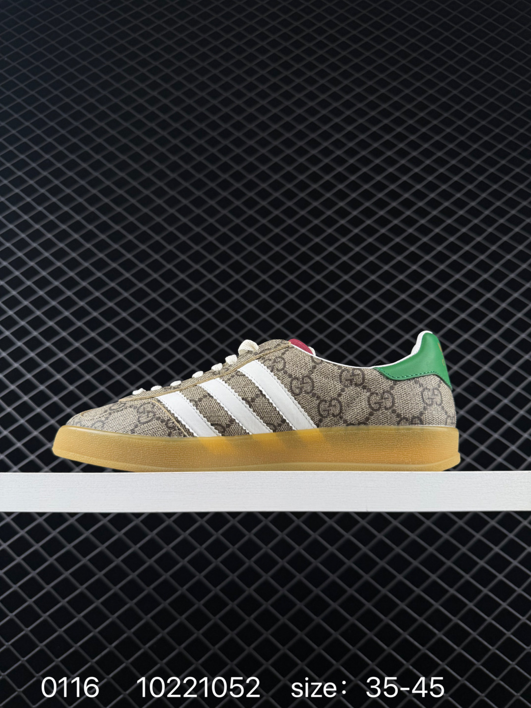 GUCCI  x adidas originals Gazelle