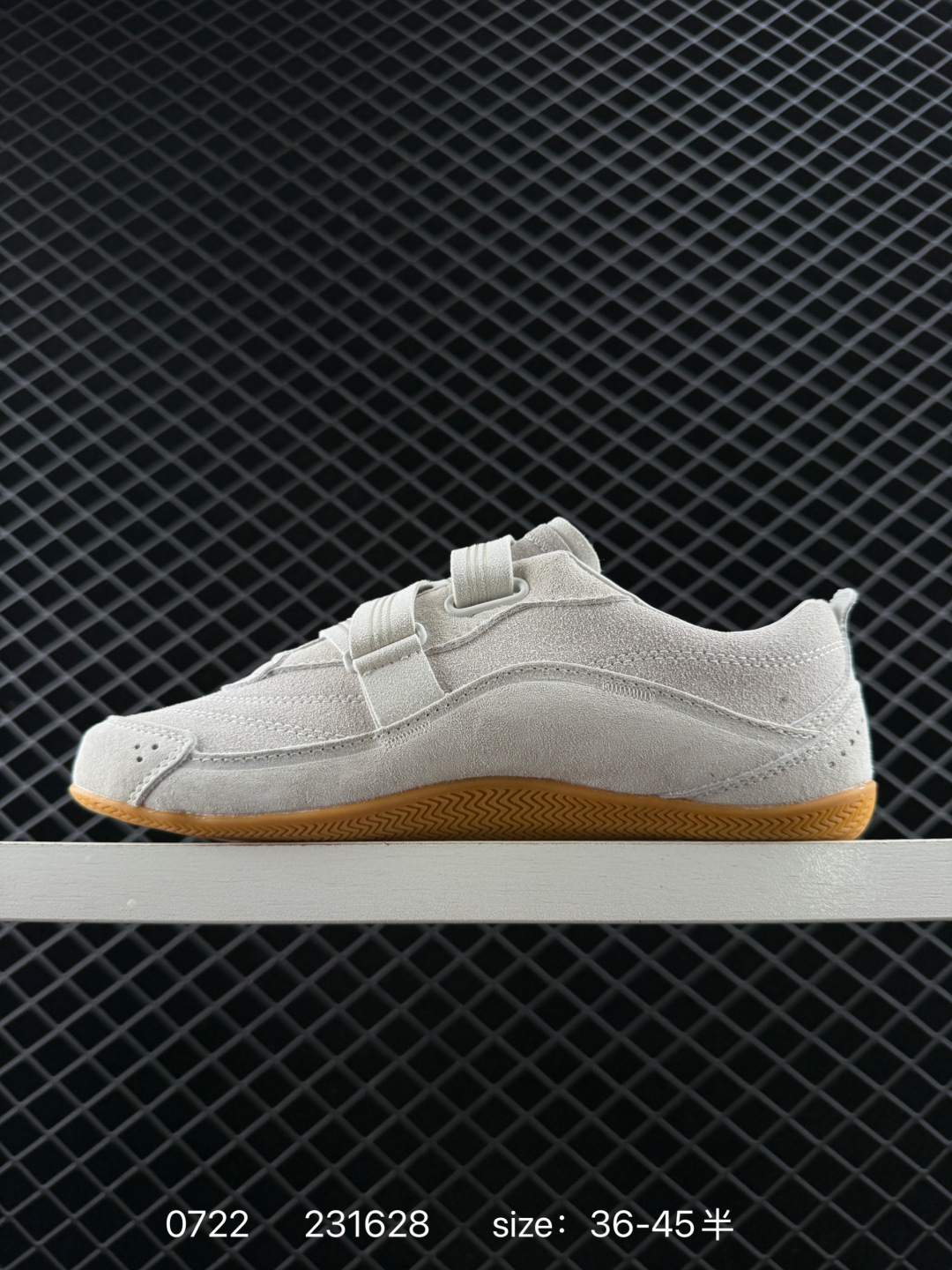 ADIDAS   FOS URBAN REVERIE