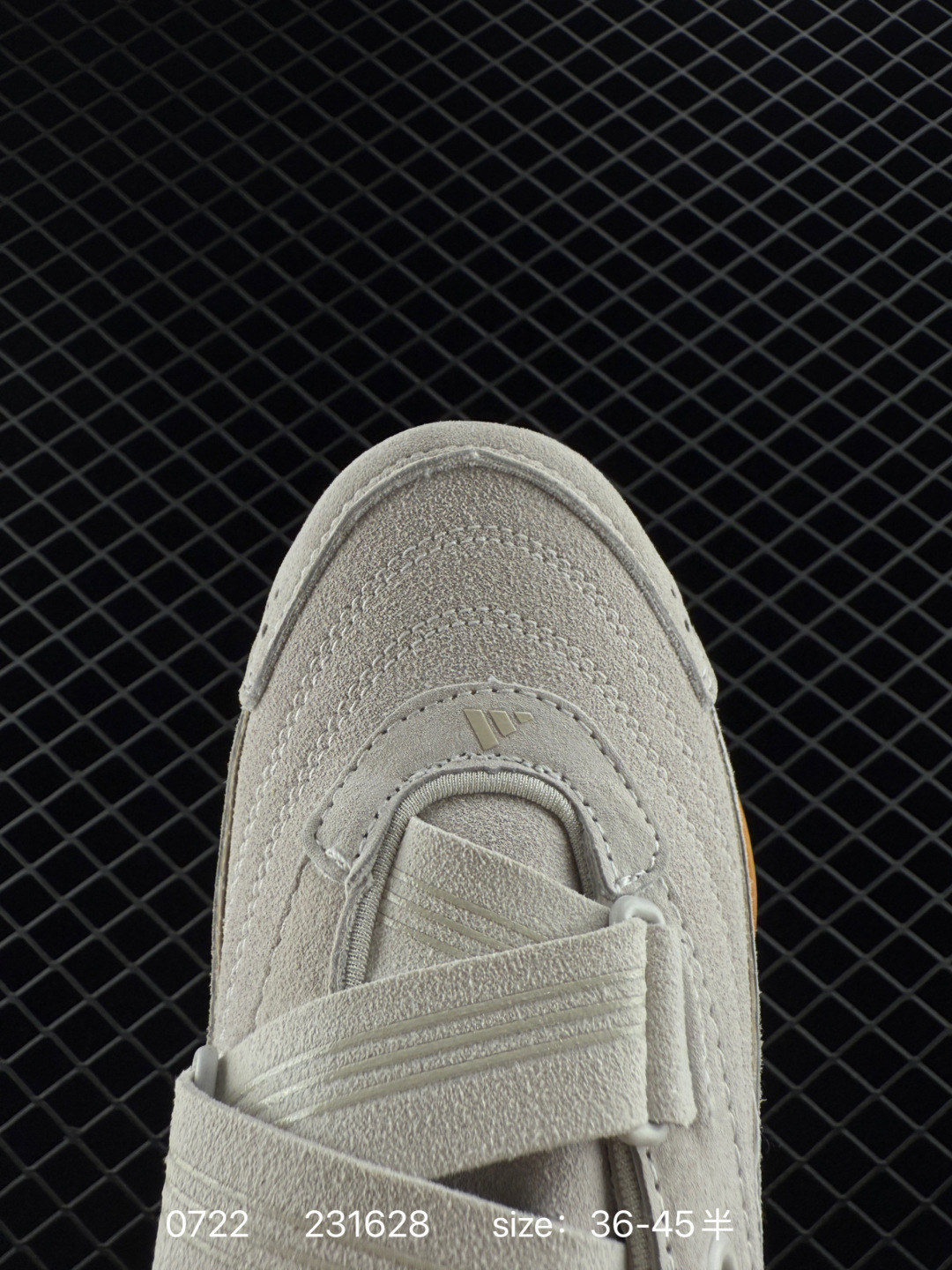 ADIDAS   FOS URBAN REVERIE