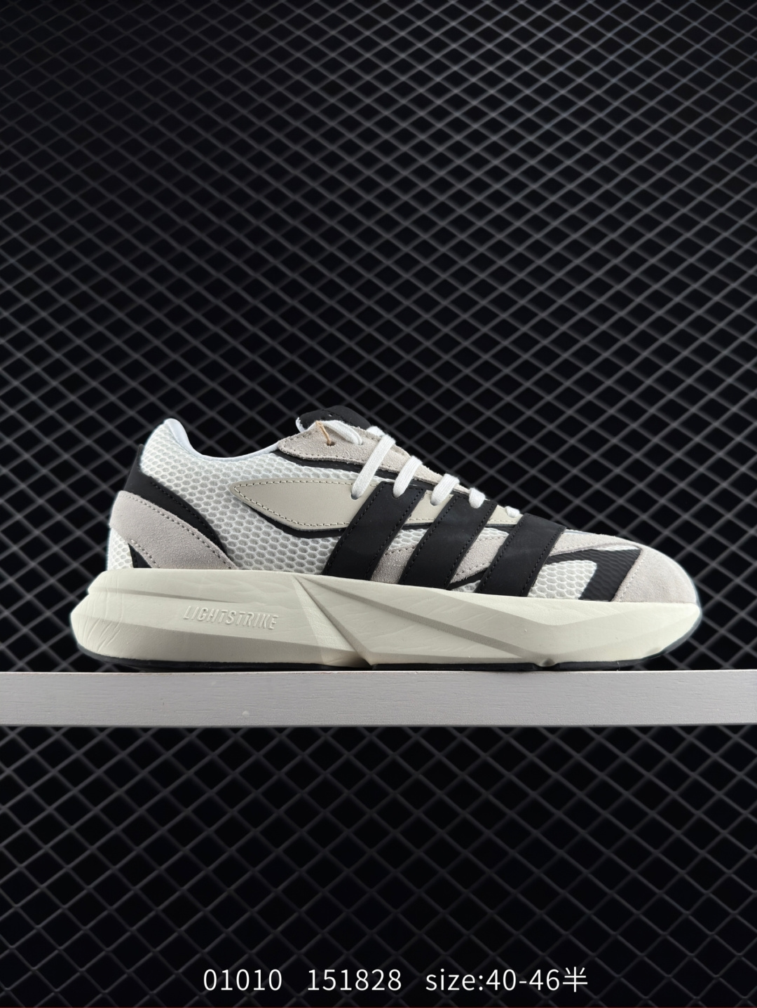 adidas LIGHTBLAZE adidas LIGHTBLAZE