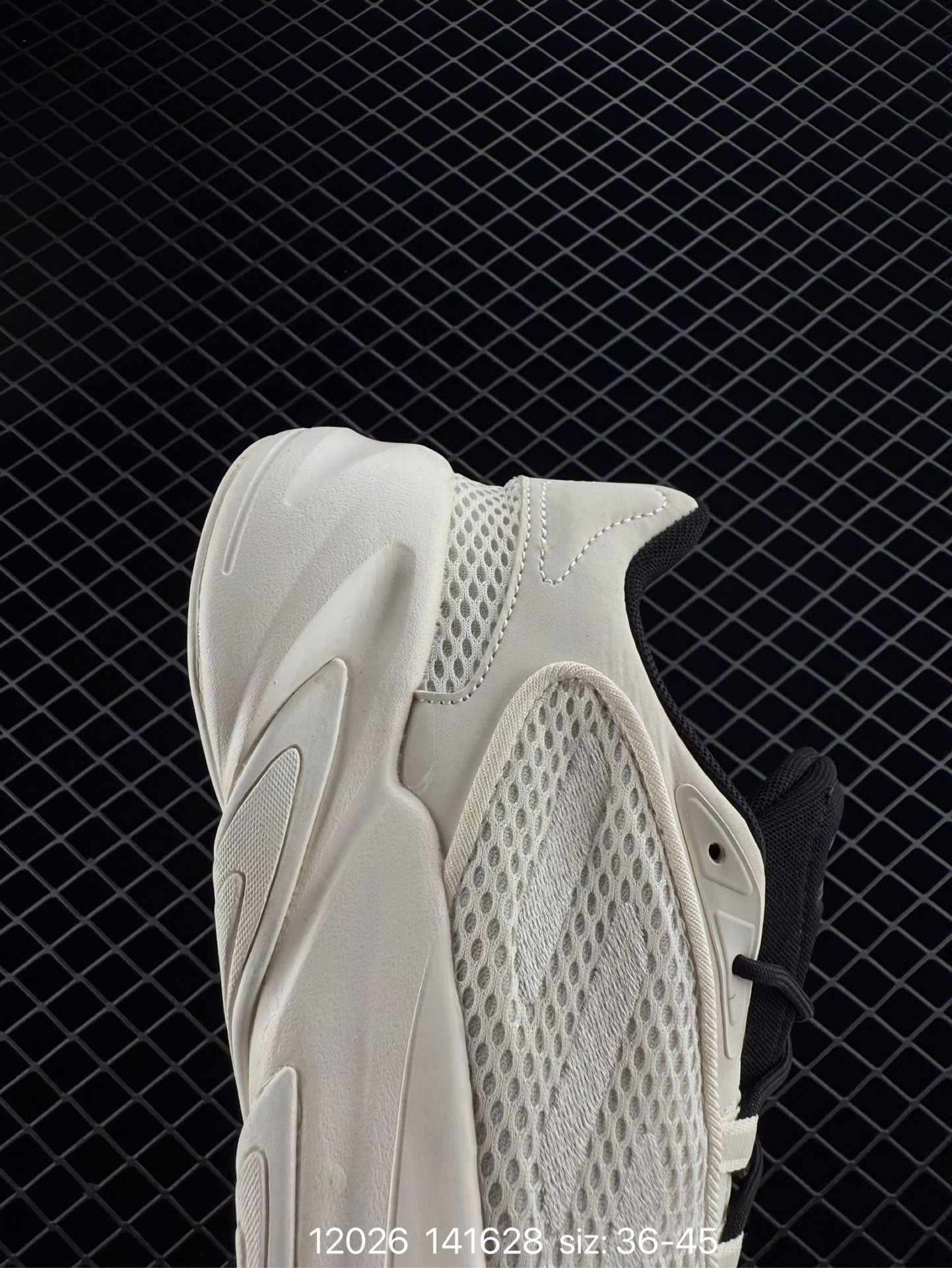 Adidas OZELIA adiPENE