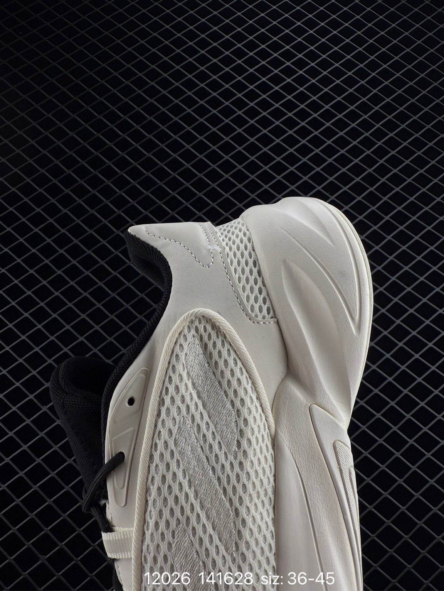 Adidas OZELIA adiPENE