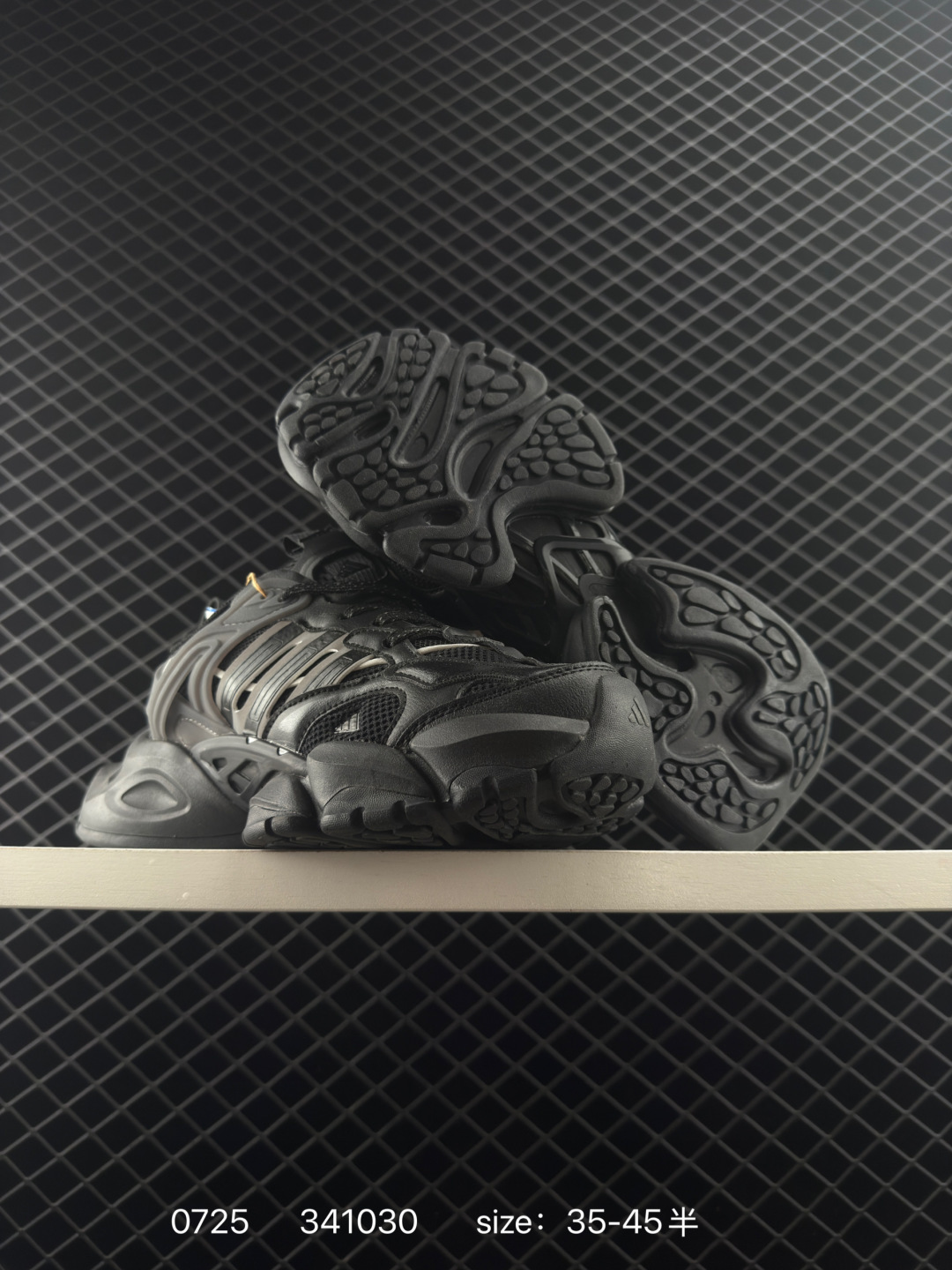 Adidas XLG Runner Deluxe