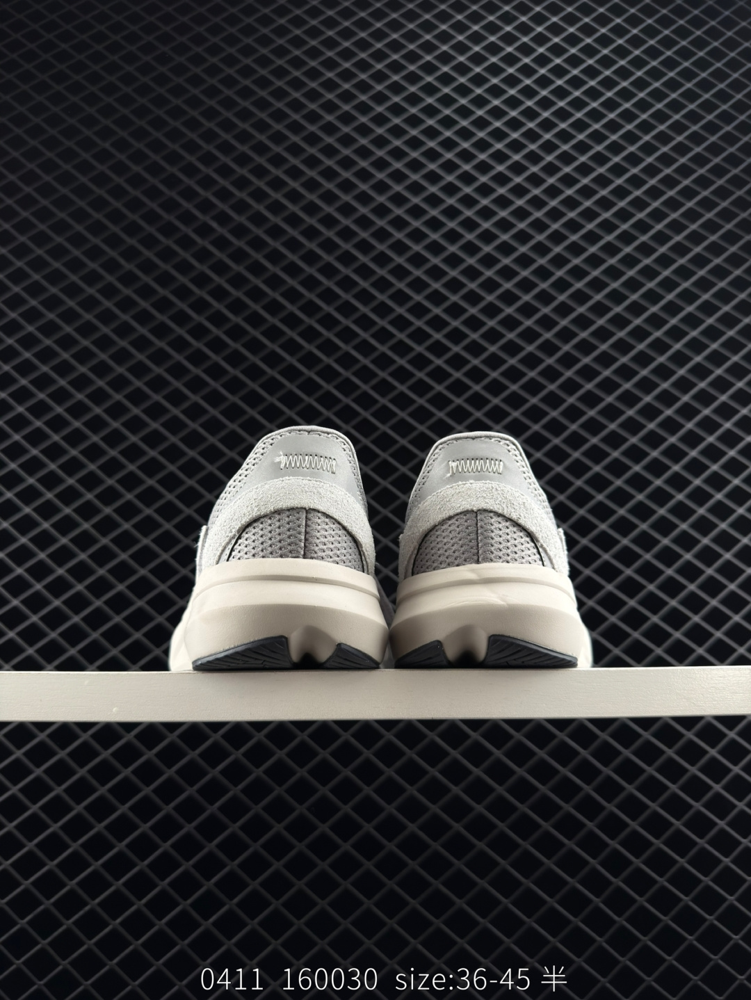 adidas LIGHTBLAZE Sportswear