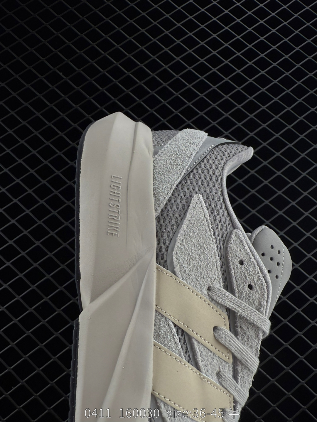 adidas LIGHTBLAZE Sportswear