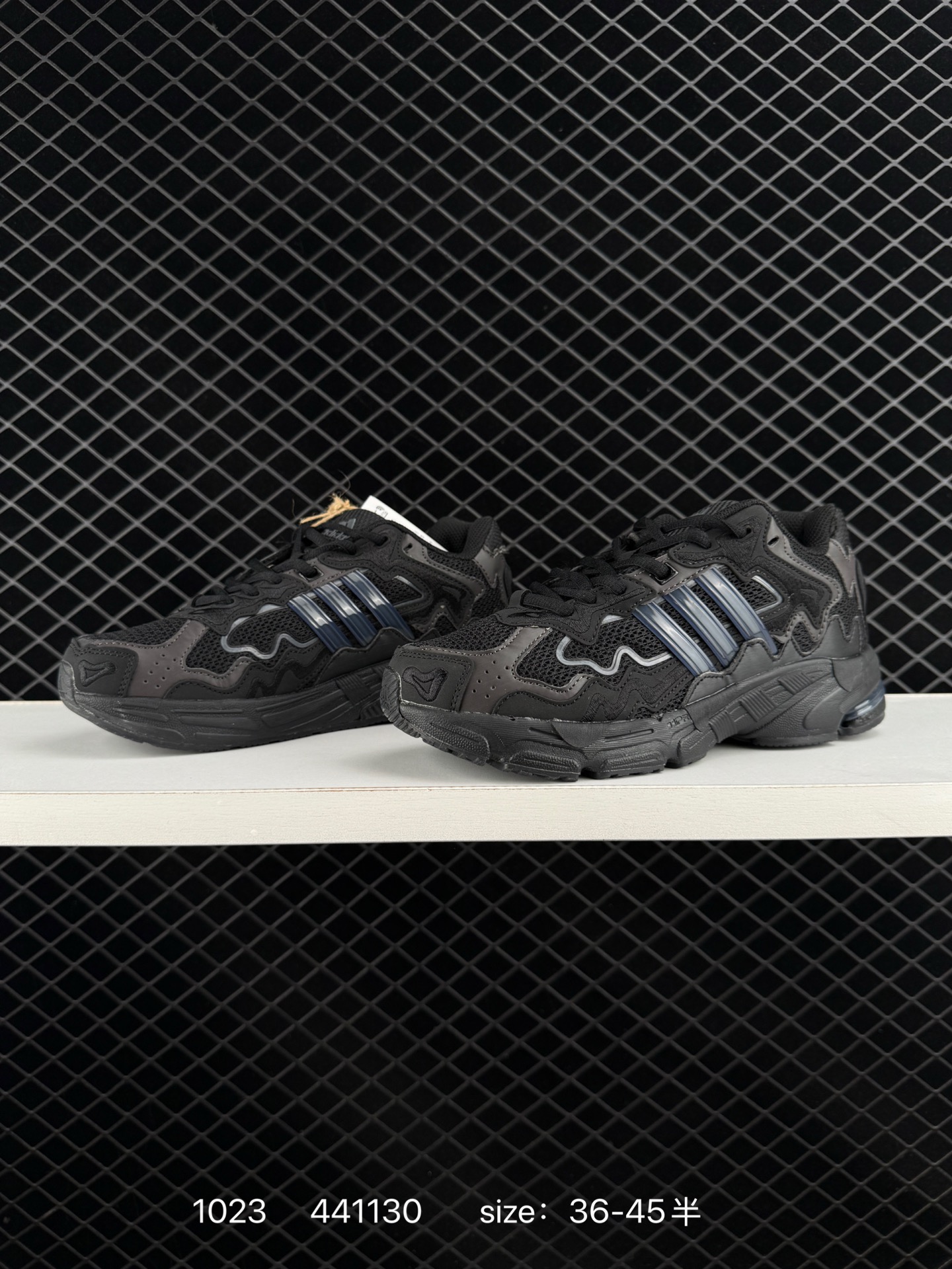 Adidas Originals Response CL