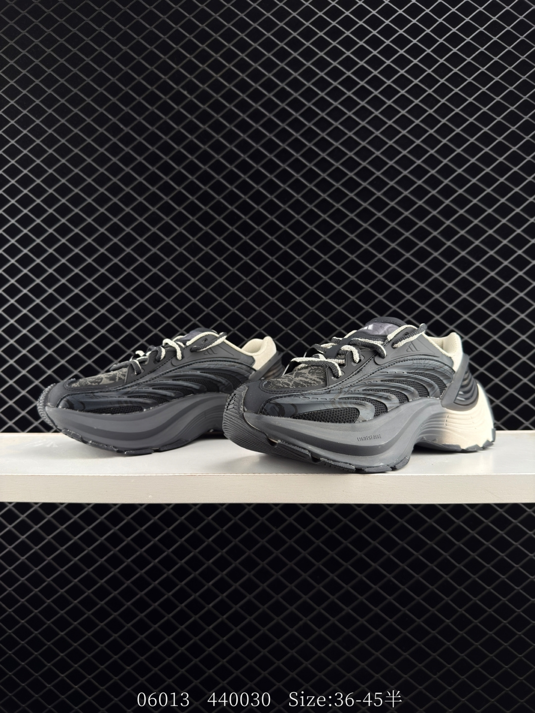 Adidas Vento XLG MTW