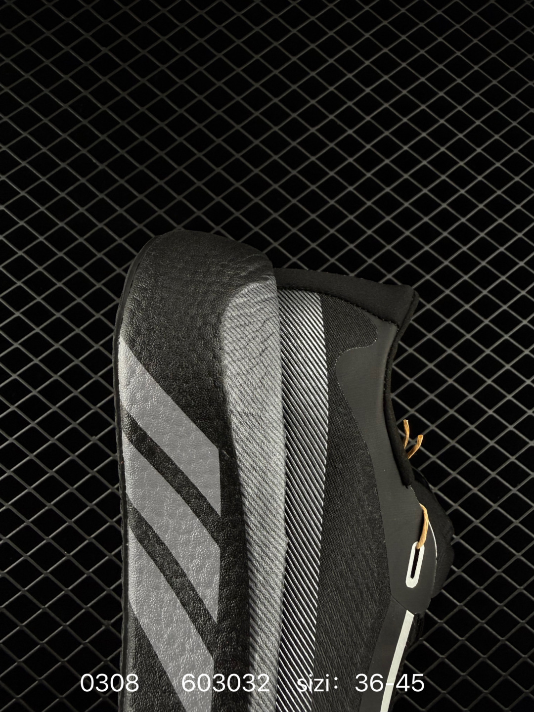 Adidas Hyperboost EDGE