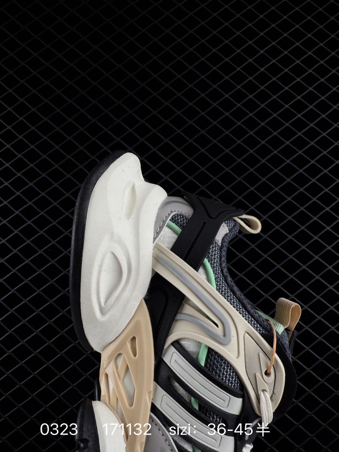 Adidas XLG Runner Deluxe