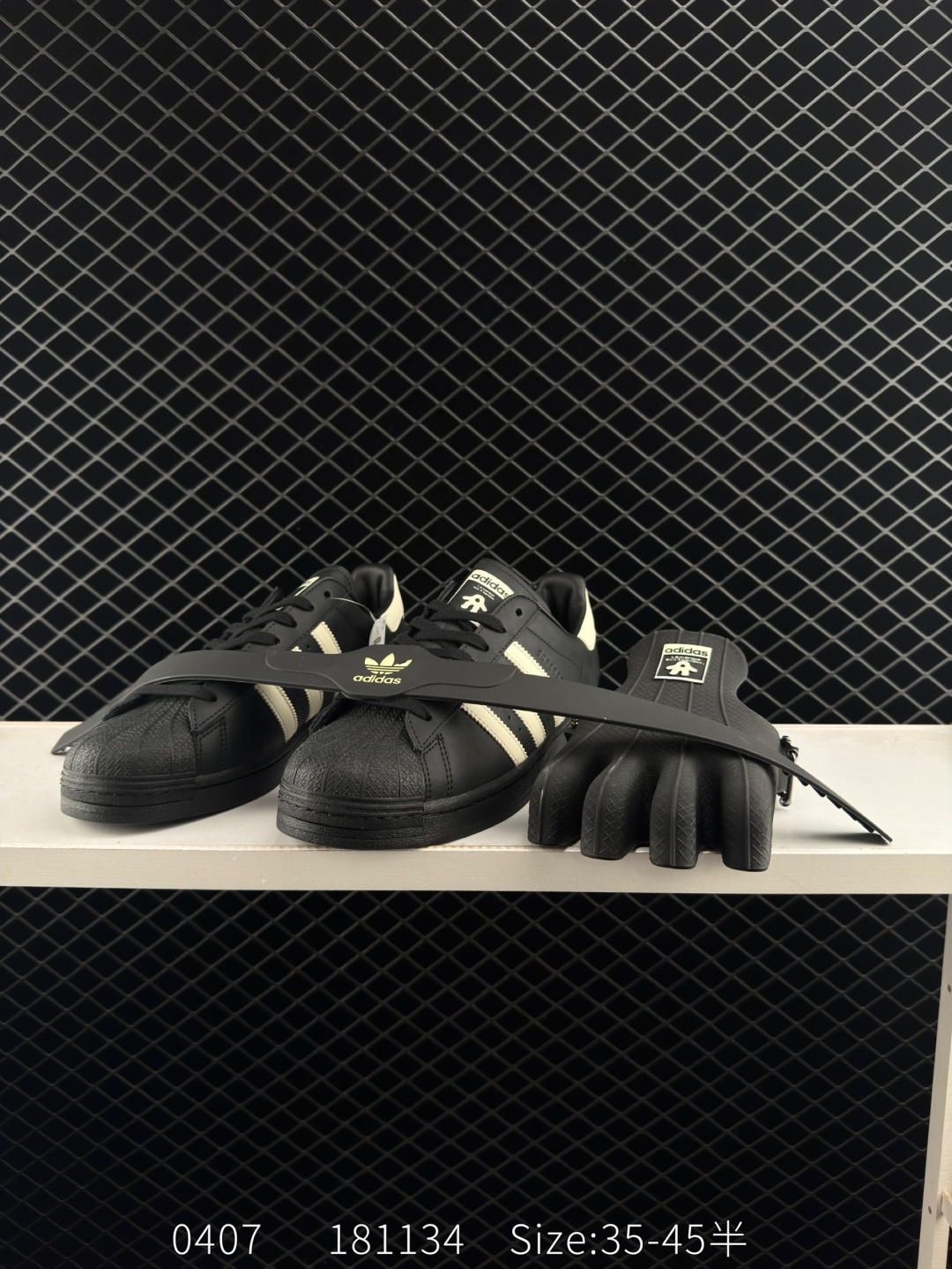 AVAVAV x Adidas originals SUPERSTAR