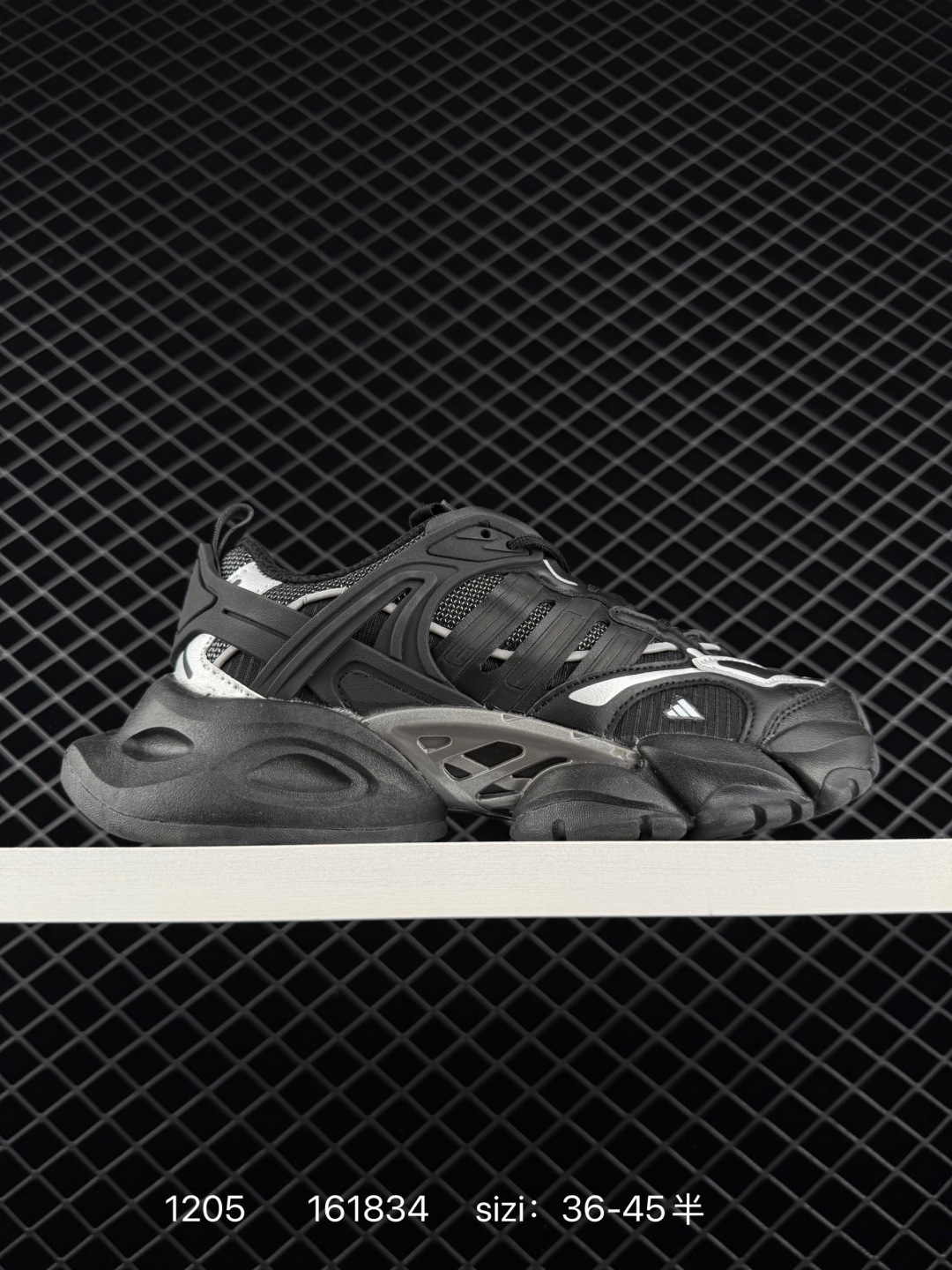 Adidas XLG Runner Deluxe Adidas XLG Runner Deluxe