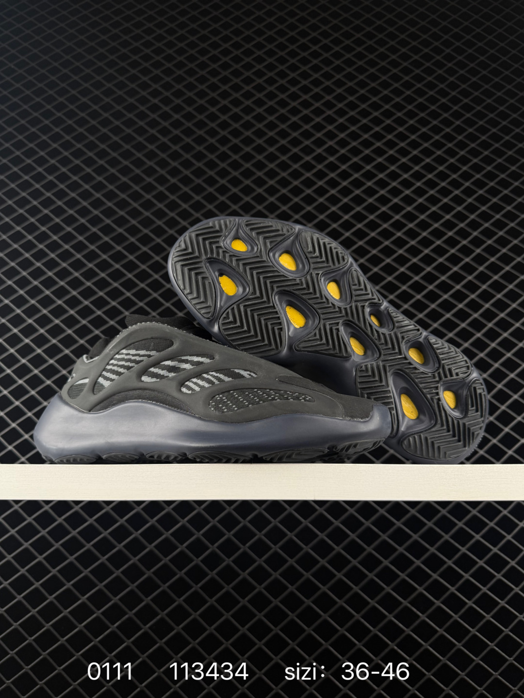 Adidas  Yeezy Boost   700