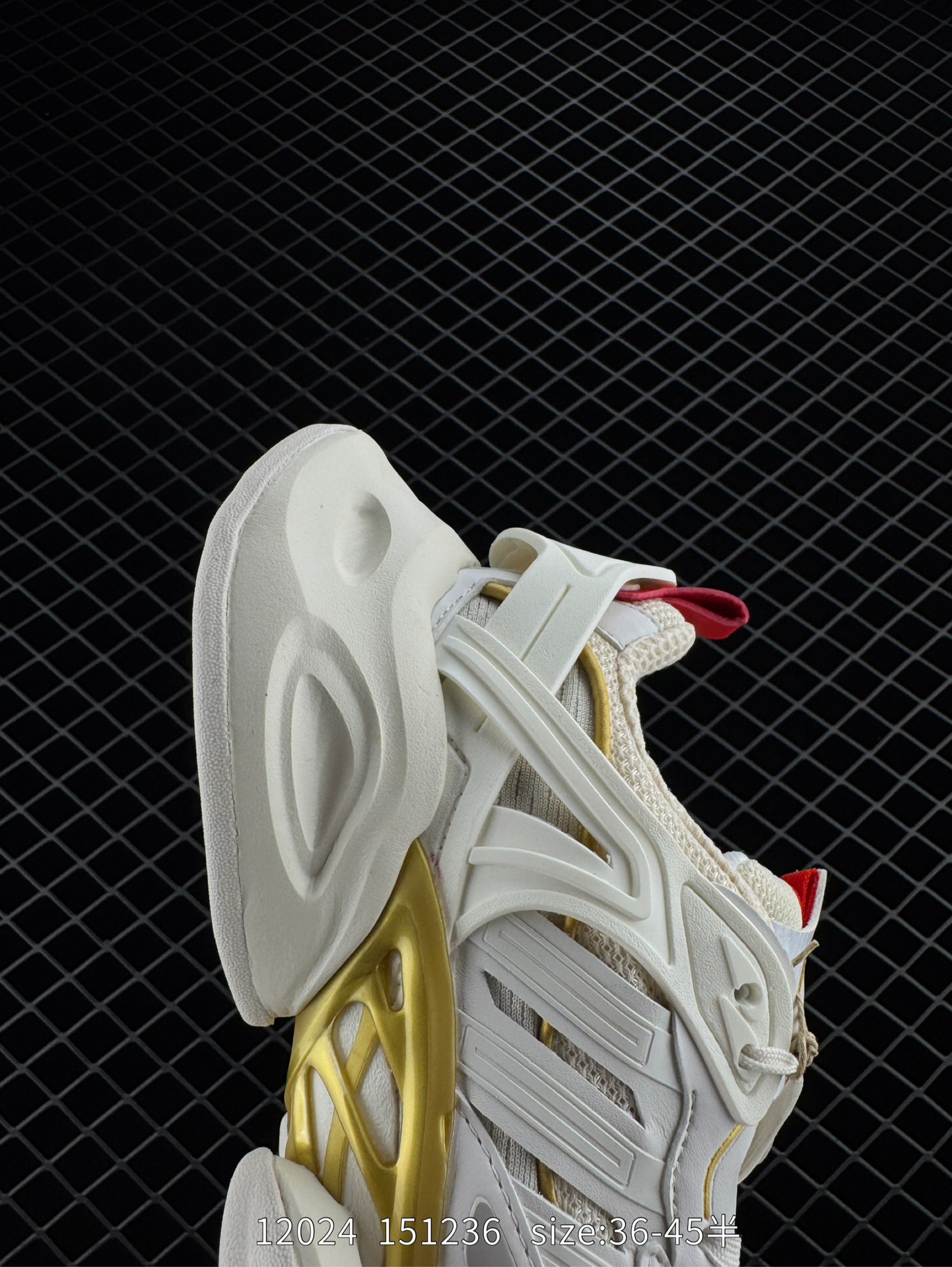 adidas XLG RUNNER DELUXE CNY   