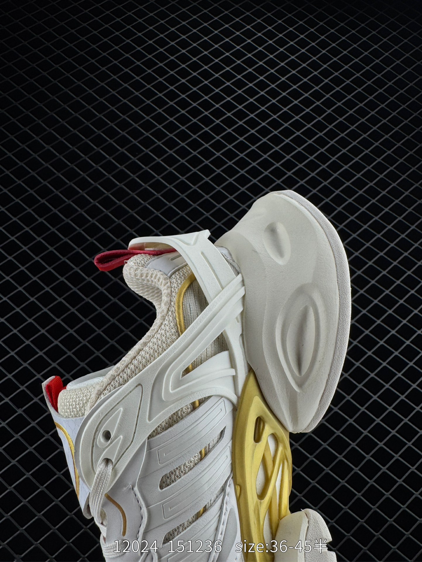 adidas XLG RUNNER DELUXE CNY   