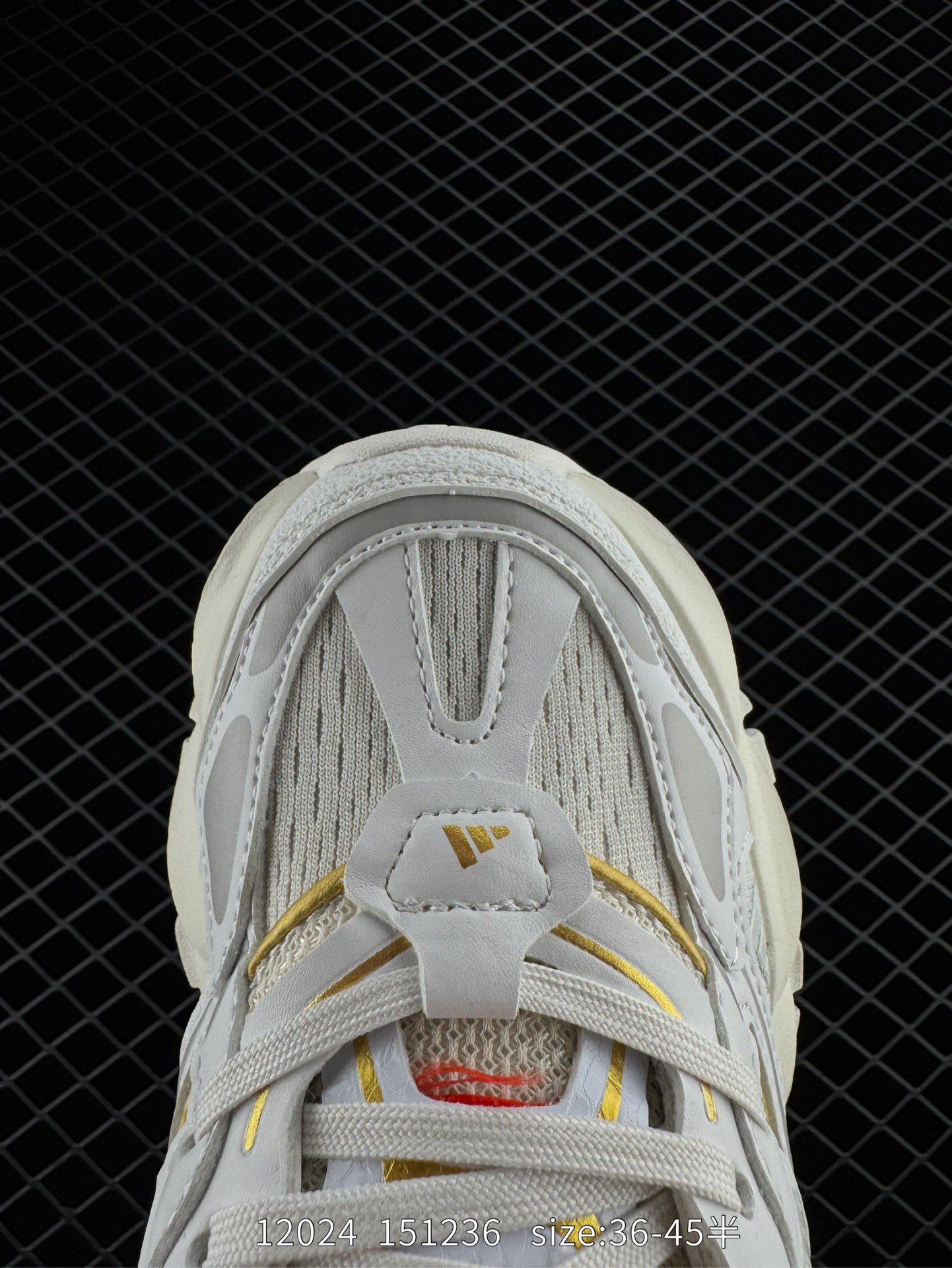 adidas XLG RUNNER DELUXE CNY   