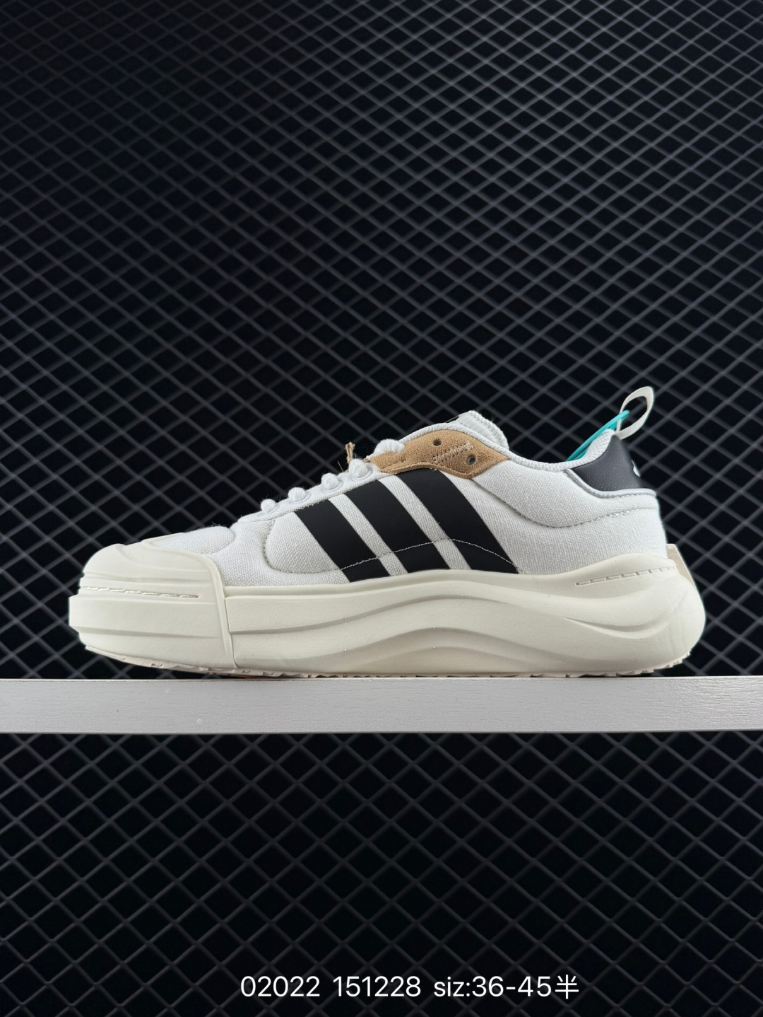 Adidas MAXXCOURT SPW