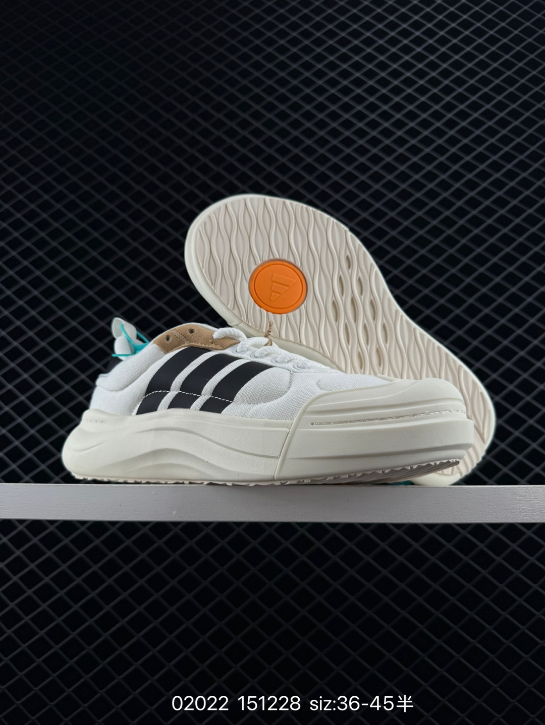 Adidas MAXXCOURT SPW