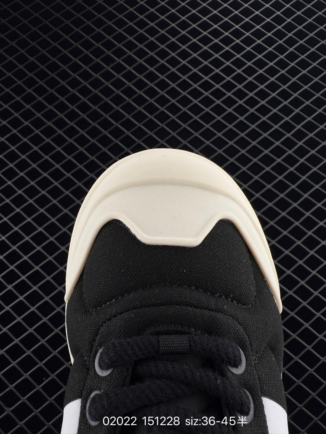 Adidas MAXXCOURT SPW