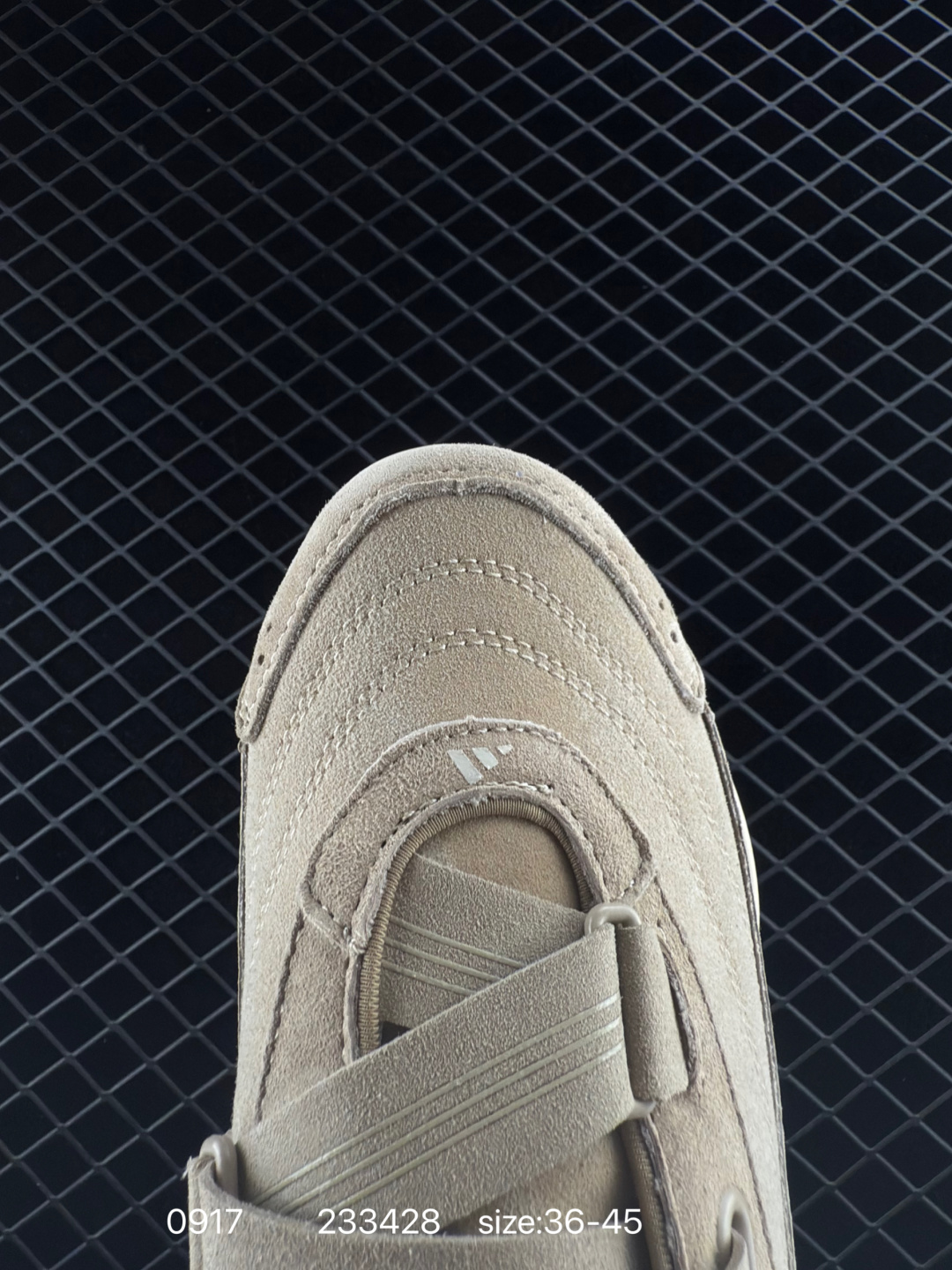 adidas FOS URBAN REVERIE