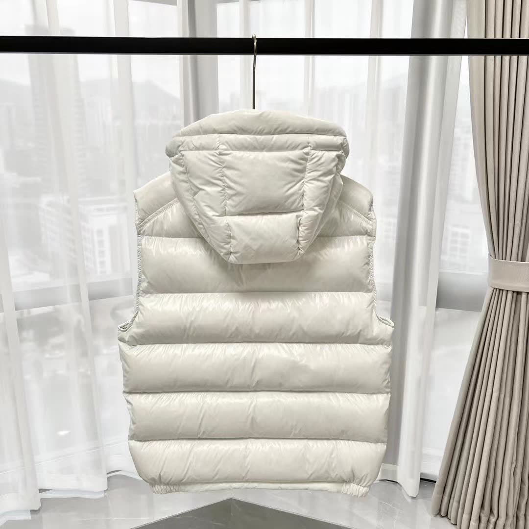 Moncler Bormes Hooded Down Vest