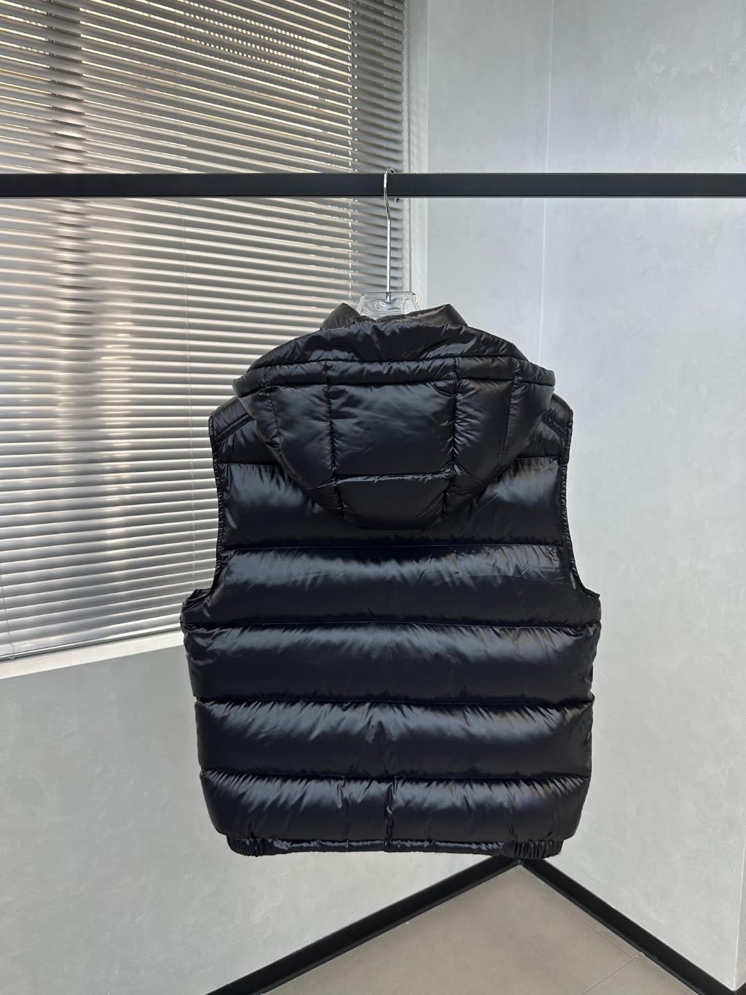 Moncler Bormes Hooded Down Vest