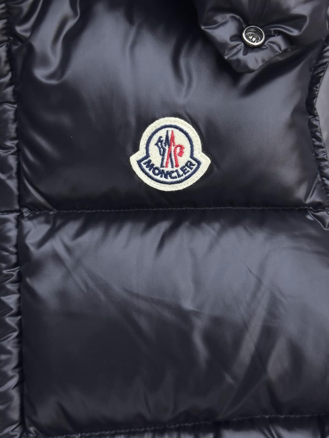 Moncler Bormes Hooded Down Vest