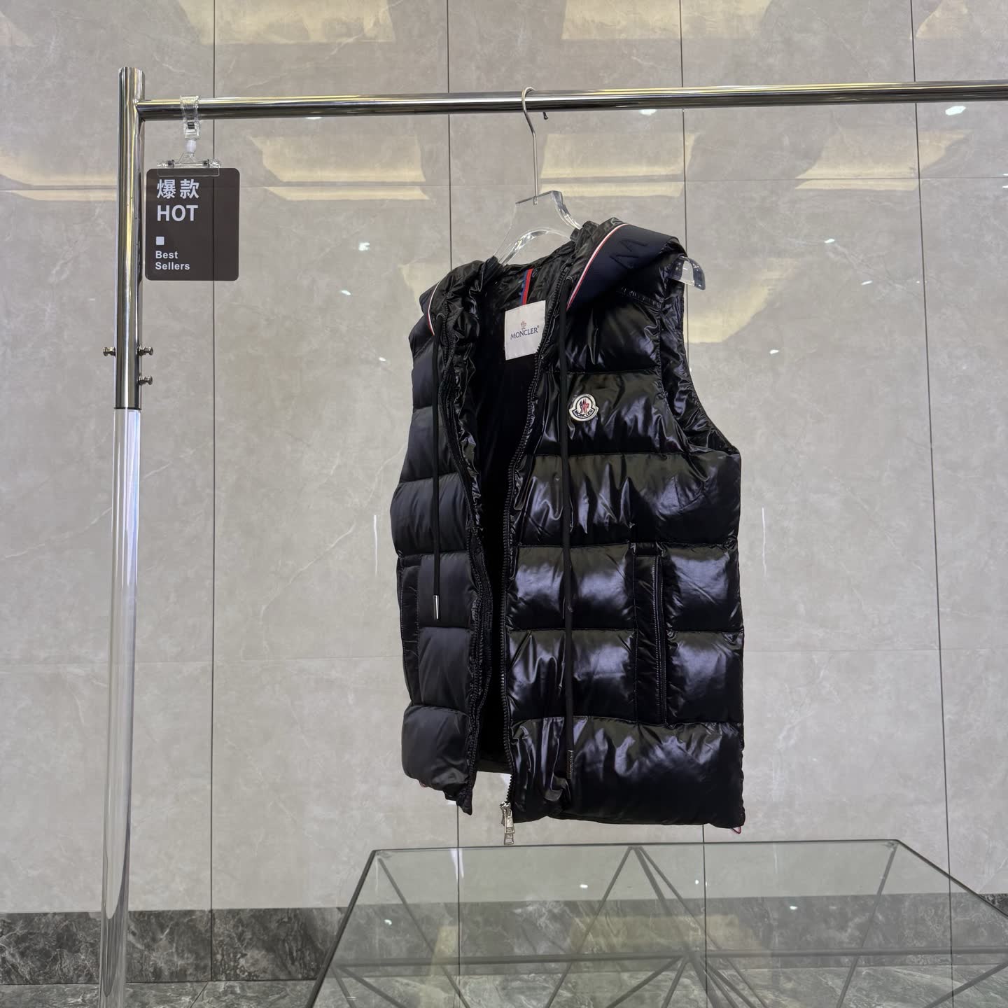 Moncler Ouse Hooded Down Vest Moncler Ouse Hooded Down Vest