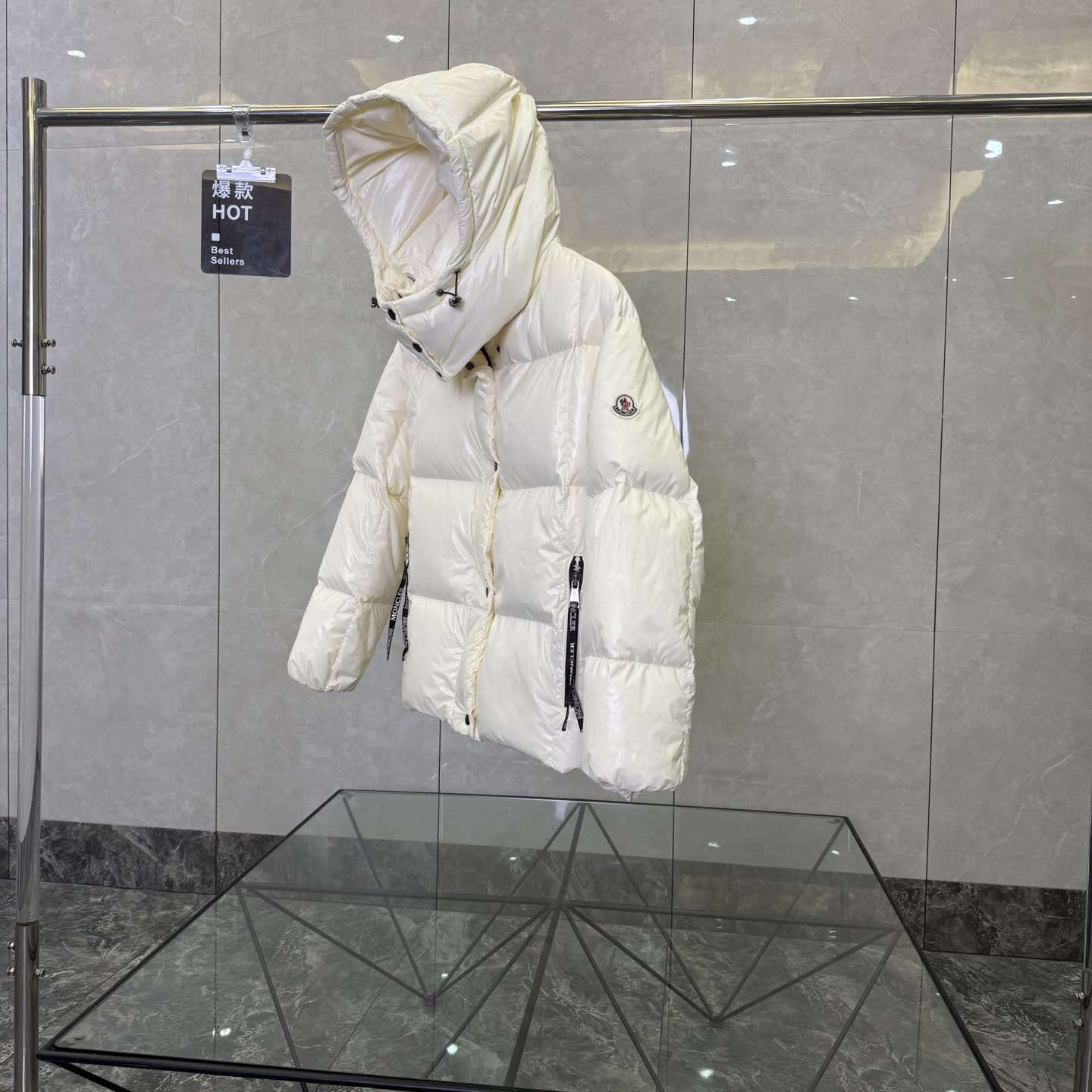 Moncler Parana Down Jacket Moncler Parana Down Jacket