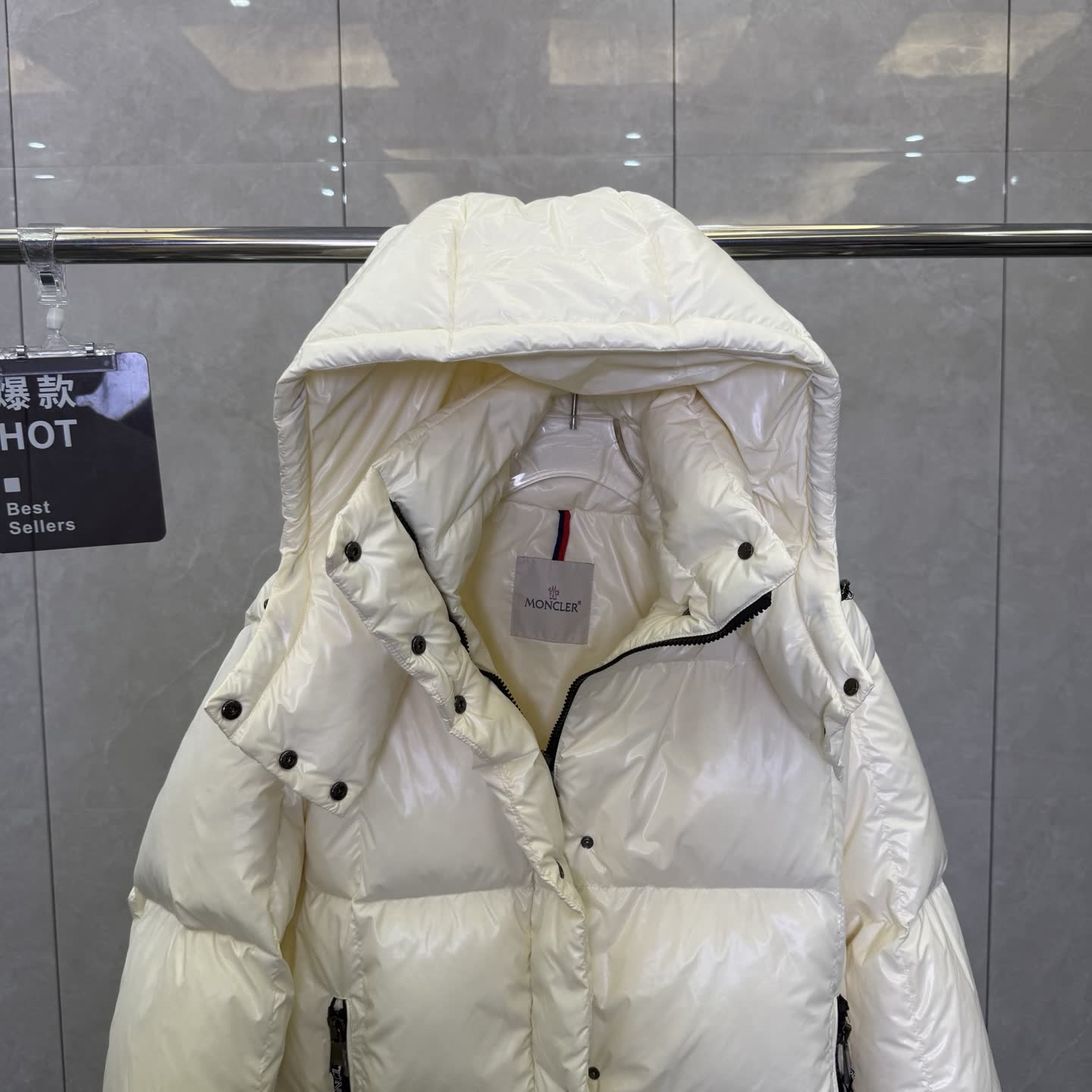 Moncler Parana Down Jacket Moncler Parana Down Jacket