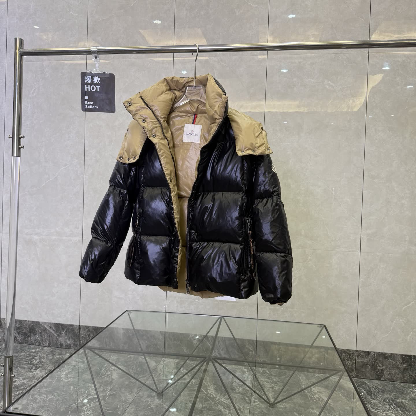 Moncler Parana Down Jacket Moncler Parana Down Jacket