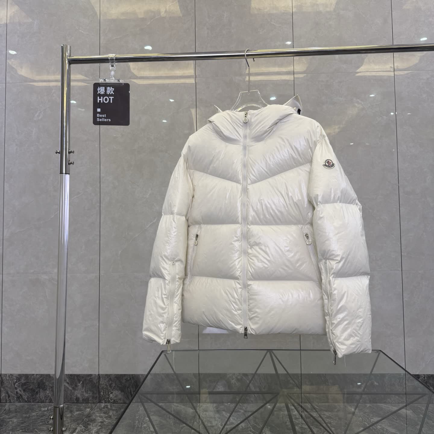 Moncler Huppe Hooded Down Jacket