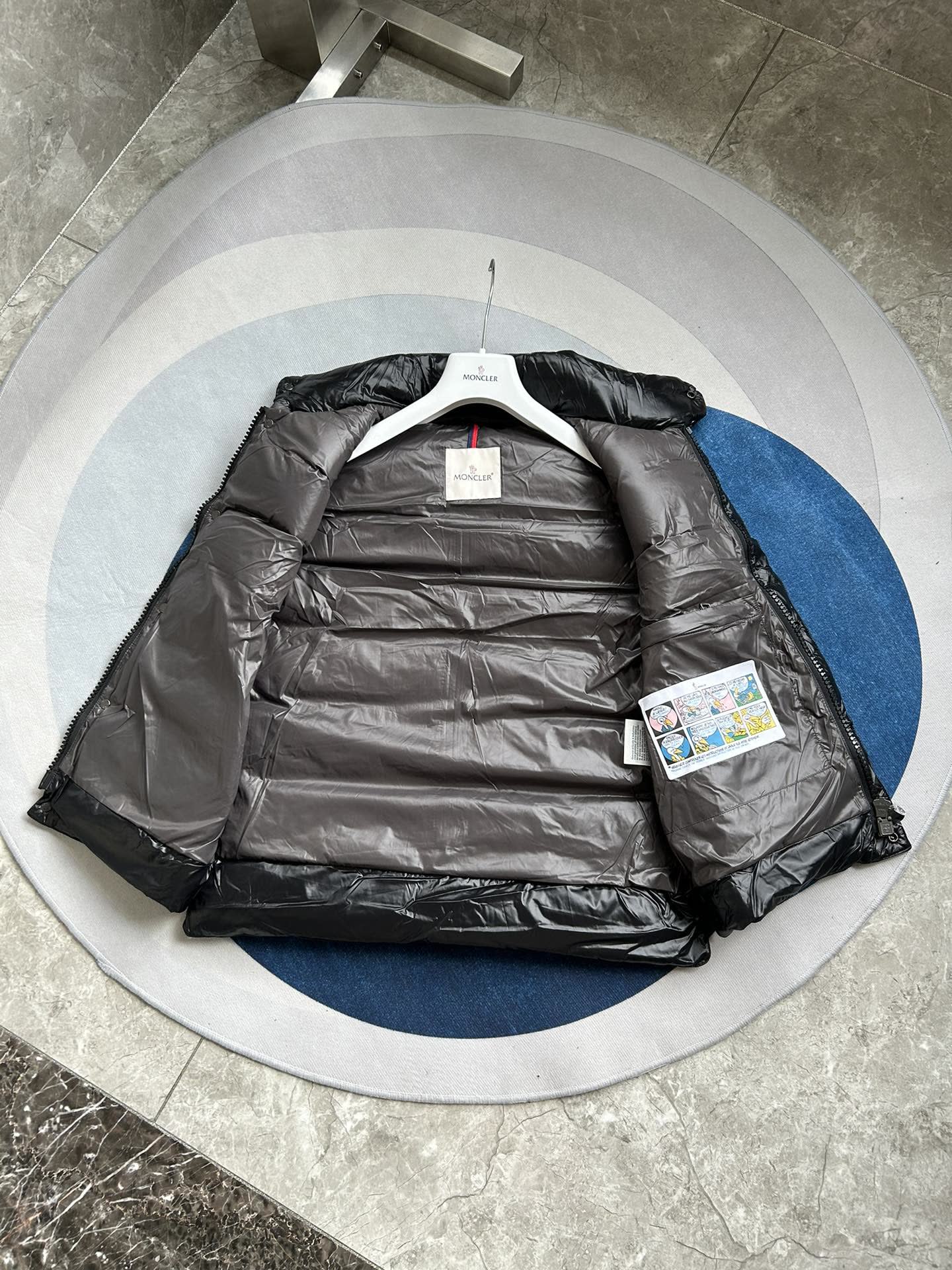Moncler Tibb Down Gilet H20911A00096