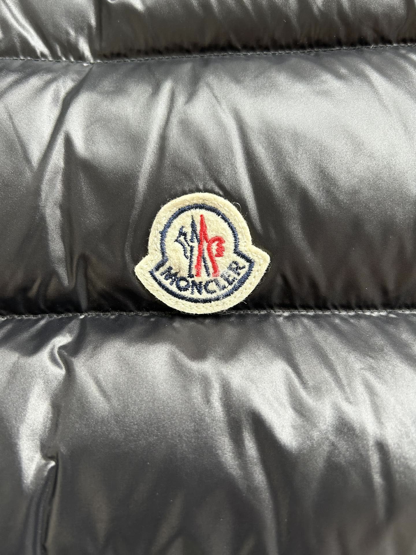 Moncler Tibb Down Gilet H20911A00096