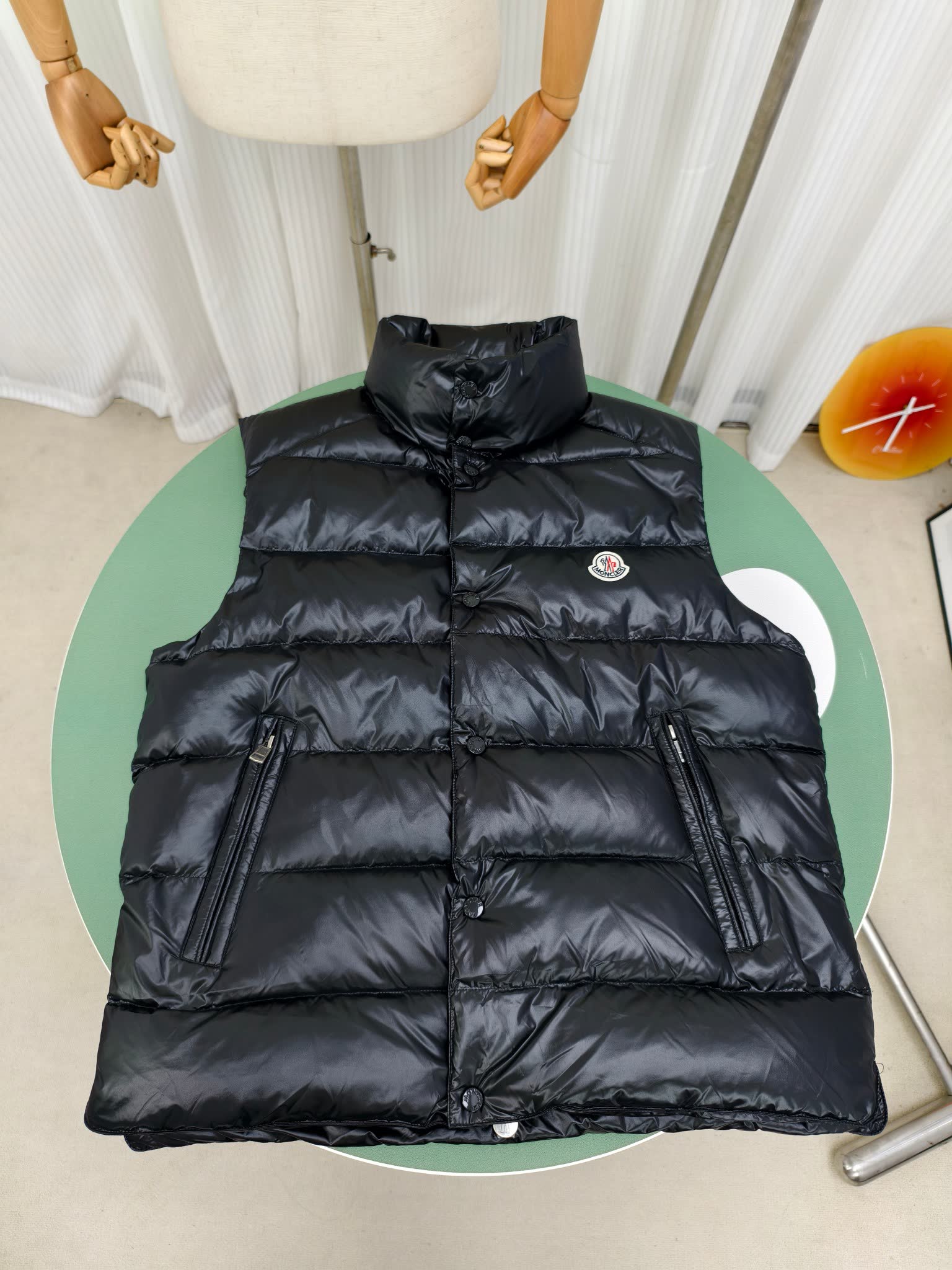 Moncler Tibb Down Gilet Moncler Tibb Down Gilet