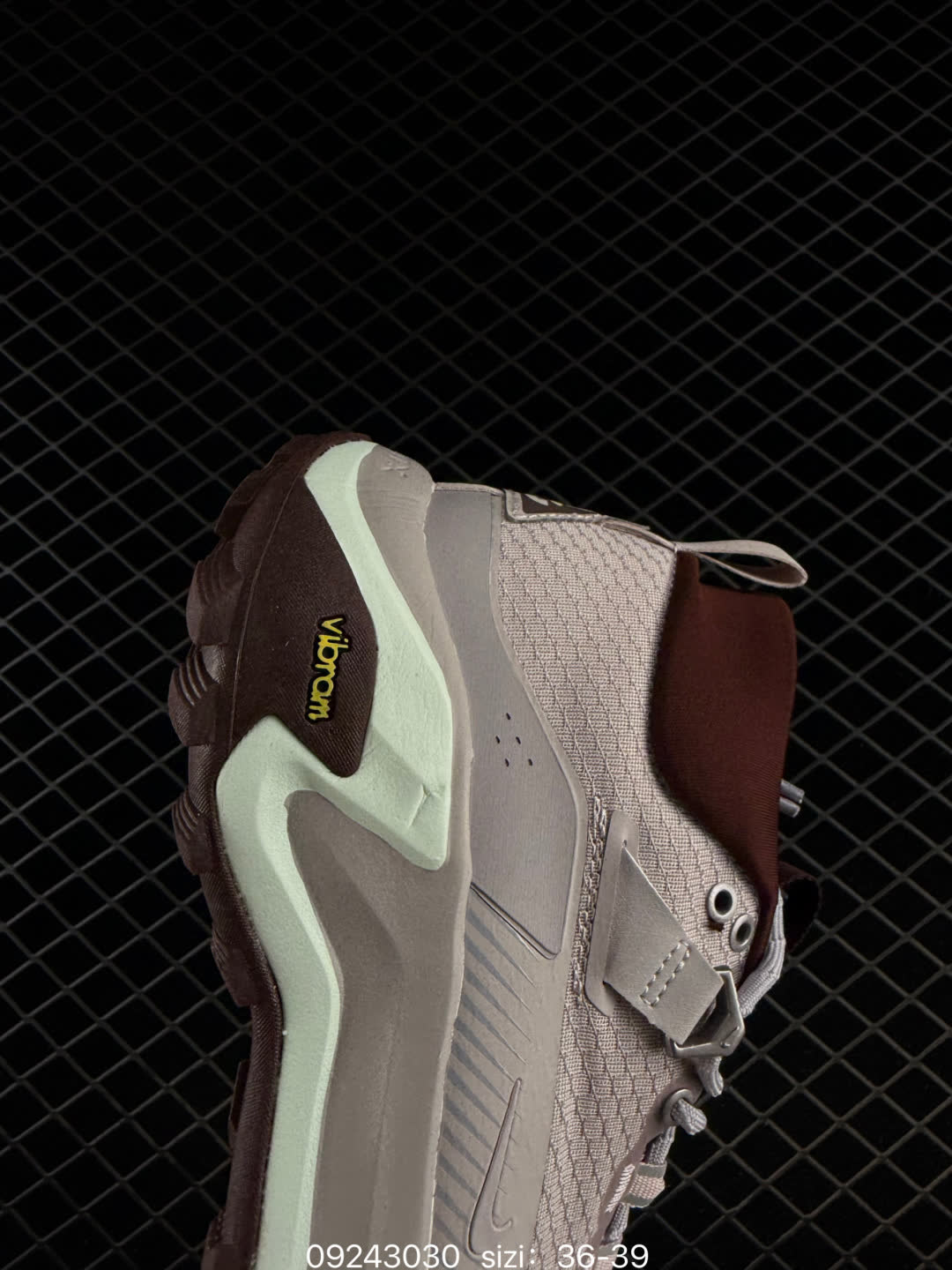 Nike ACG Mountain Fly Low GTX SE-DH0623