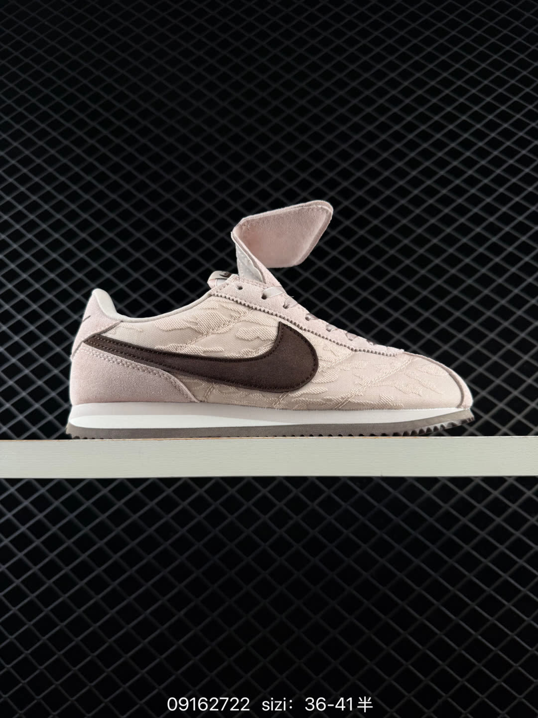 W NIKE CLASSIC CORTEZ NYLON PREN-IQ3624