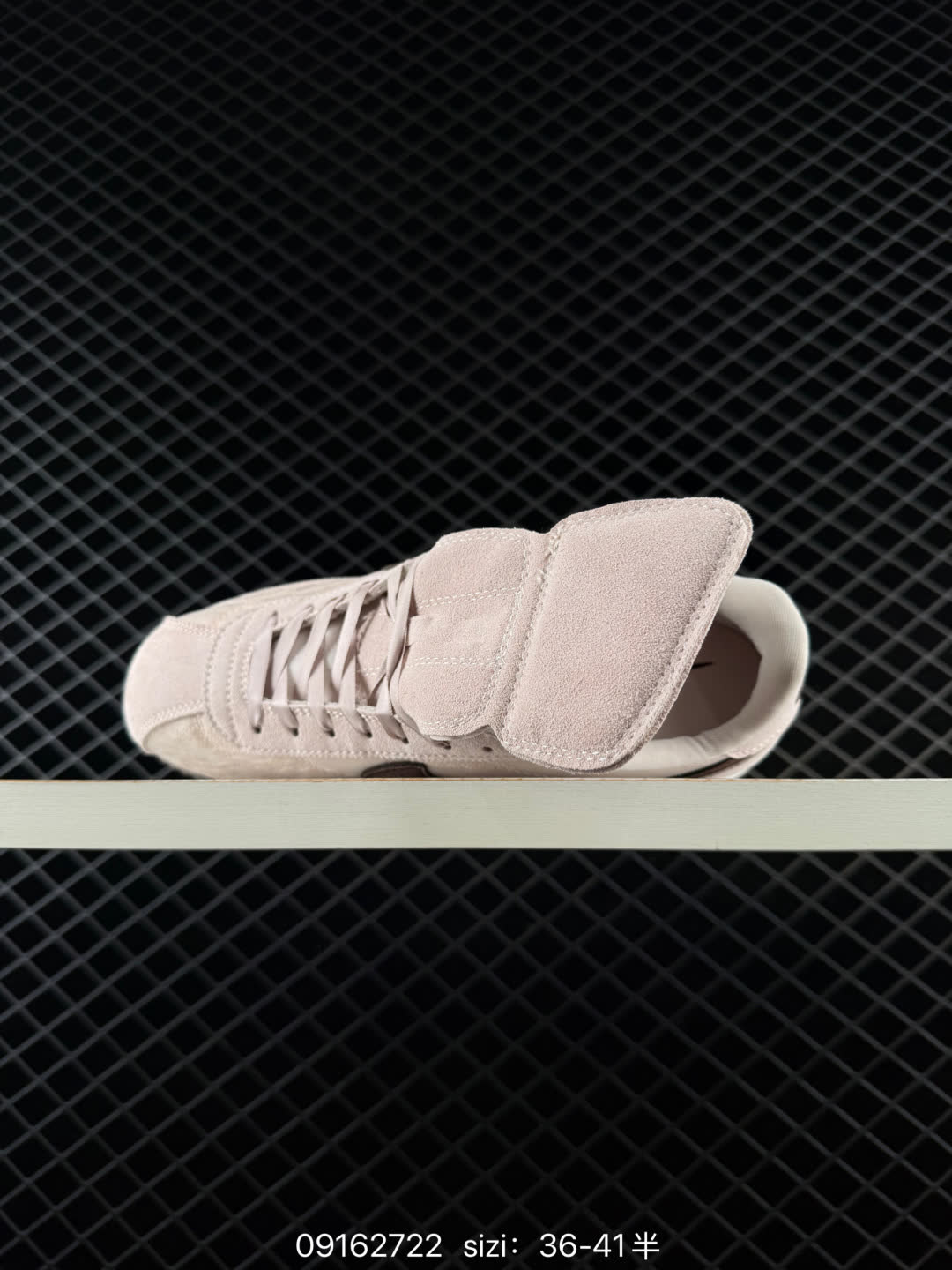 W NIKE CLASSIC CORTEZ NYLON PREN-IQ3624