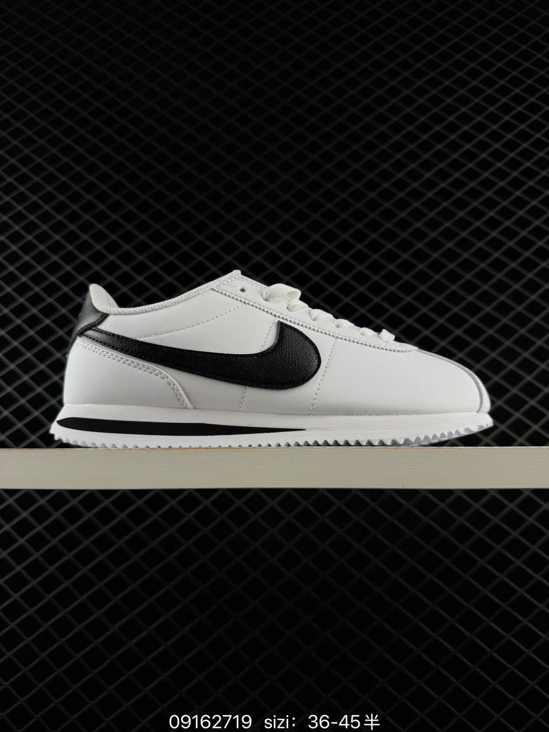 W NIKE CORTEZ-DN1791